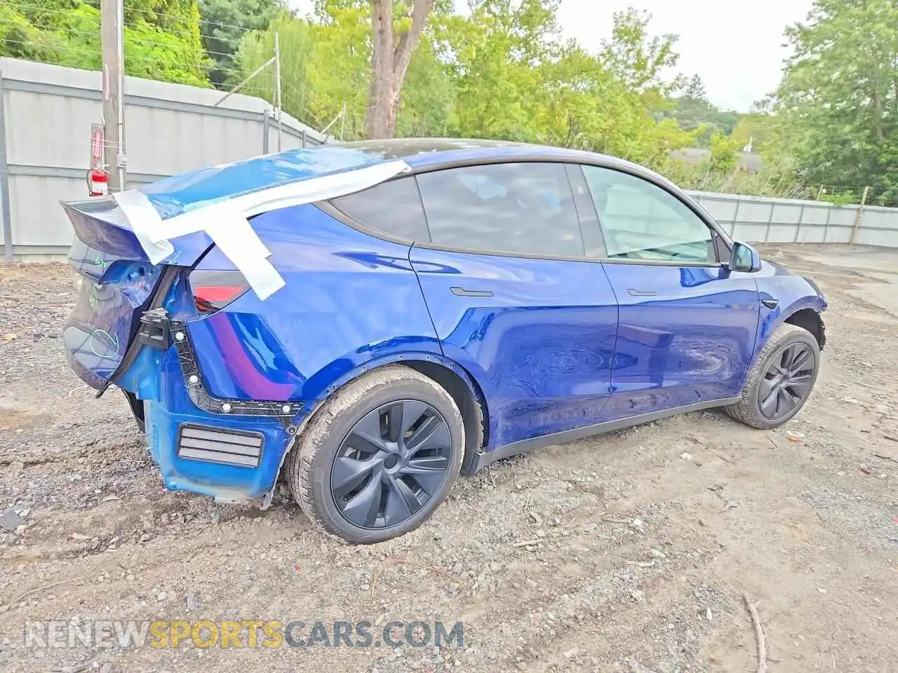 3 fotografías del automóvil dañado 7SAYGDEEXSA337905 TESLA MODEL Y 2025