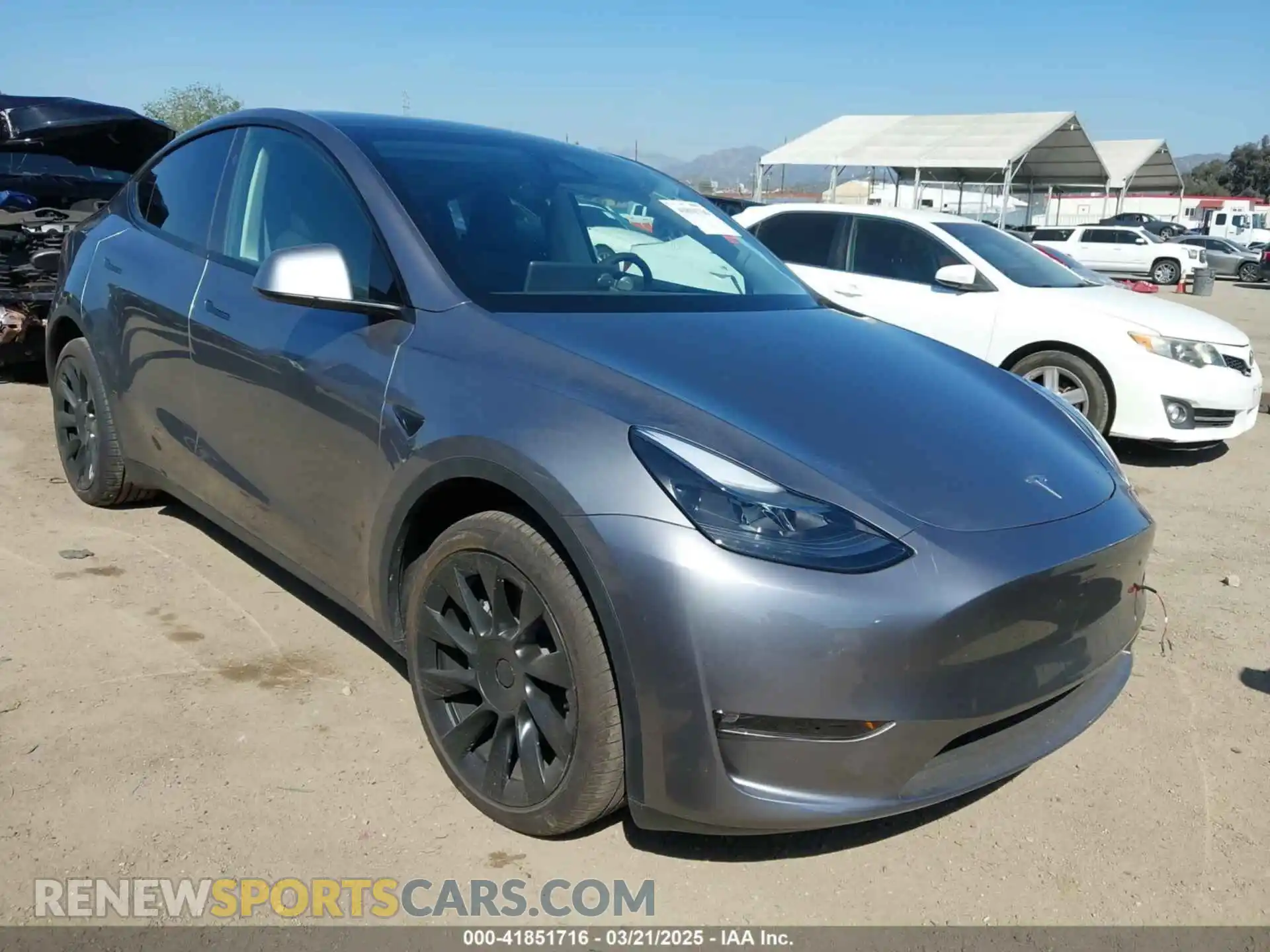 1 Photograph of a damaged car 7SAYGDEEXSF240903 TESLA MODEL Y 2025