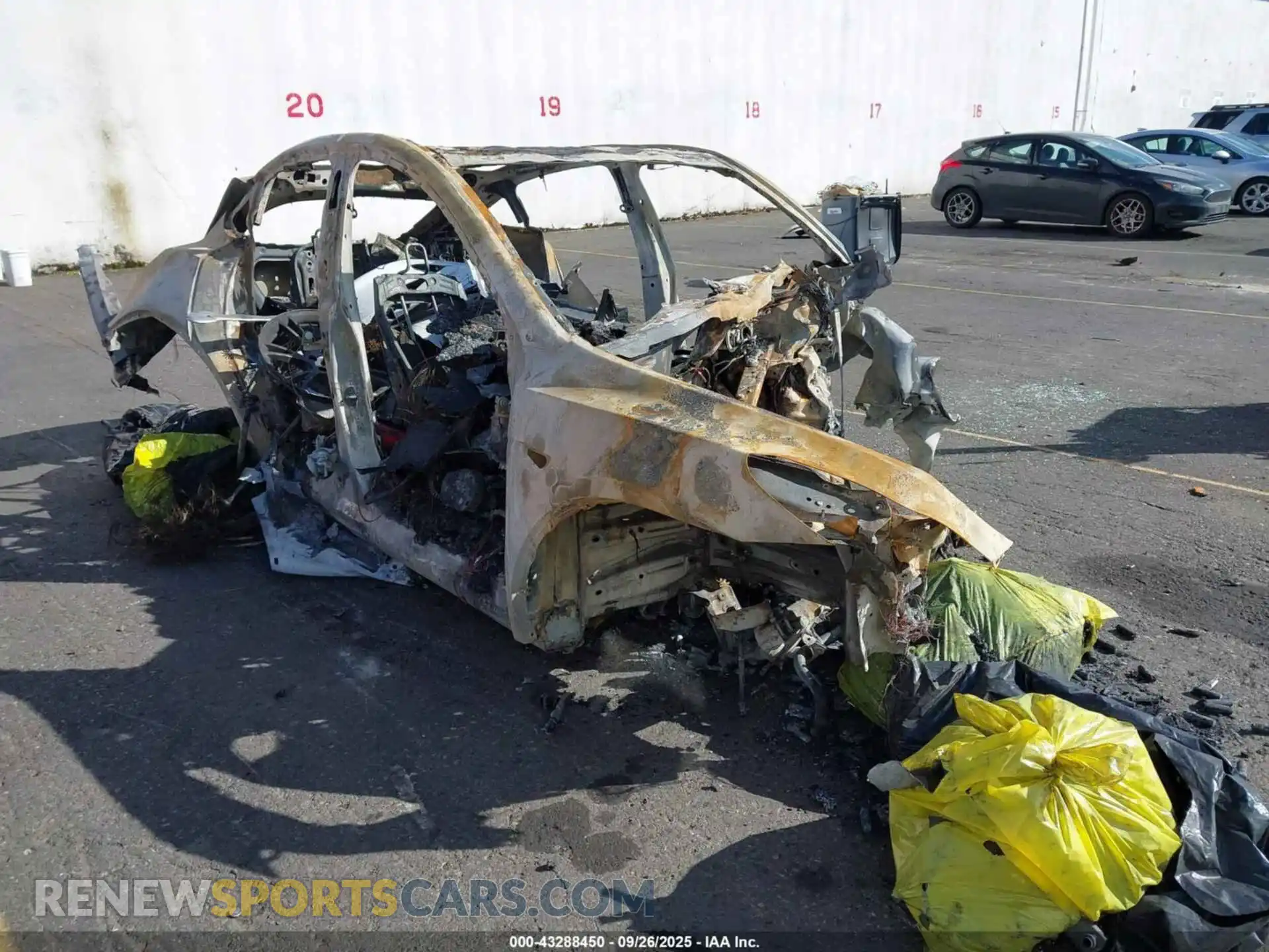 1 Photograph of a damaged car 7SAYGDEEXSF241694 TESLA MODEL Y 2025