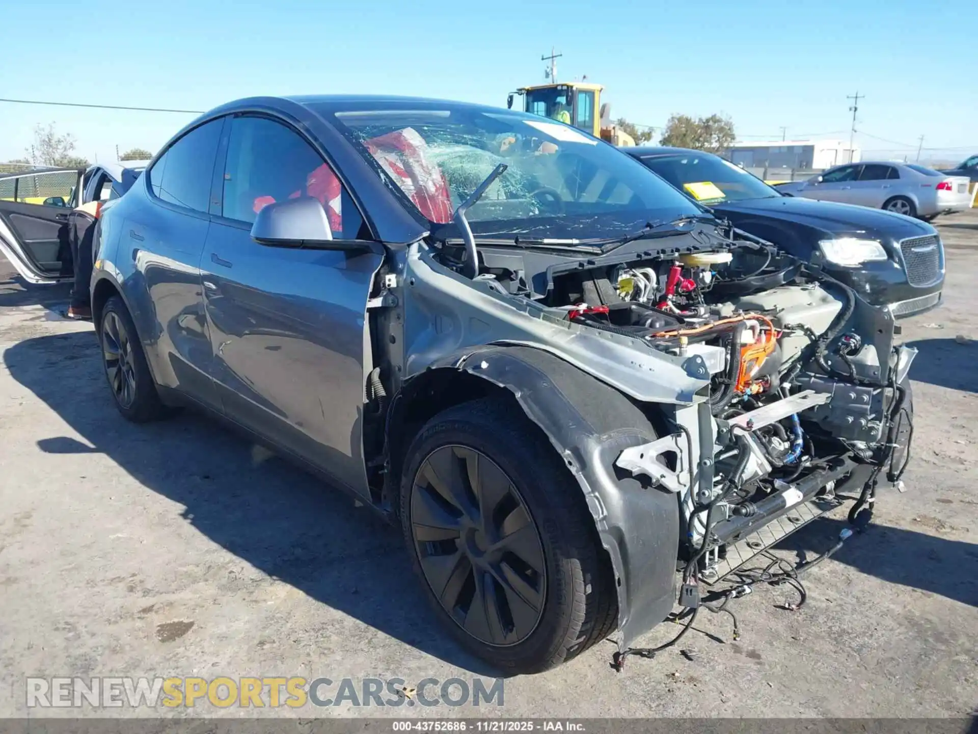1 Photograph of a damaged car 7SAYGDEEXSF265767 TESLA MODEL Y 2025