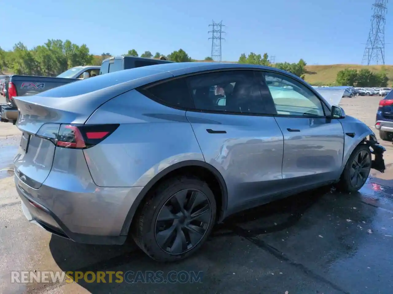 3 Photograph of a damaged car 7SAYGDEEXSF292399 TESLA MODEL Y 2025
