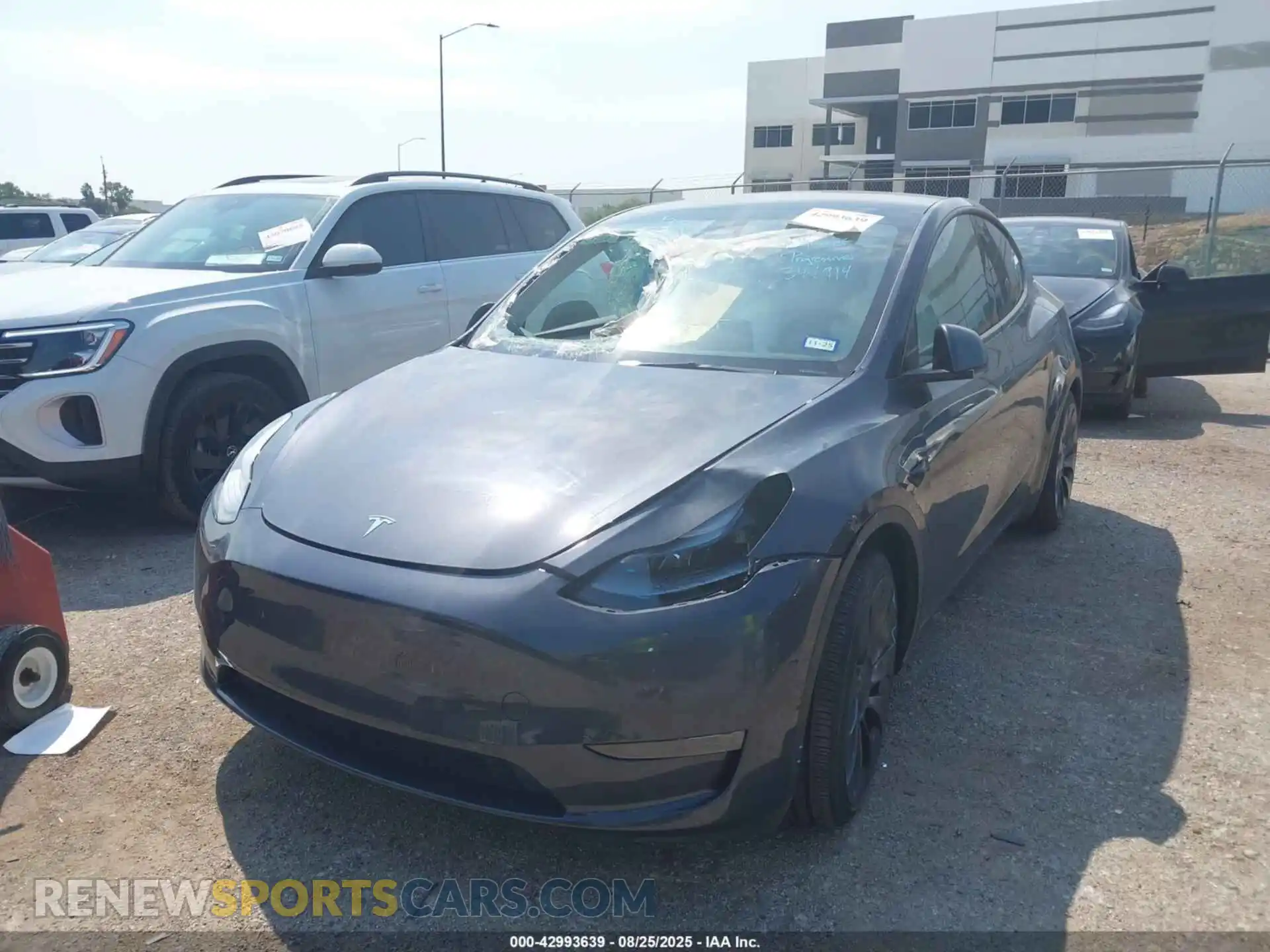 2 Photograph of a damaged car 7SAYGDEF1SA344914 TESLA MODEL Y 2025