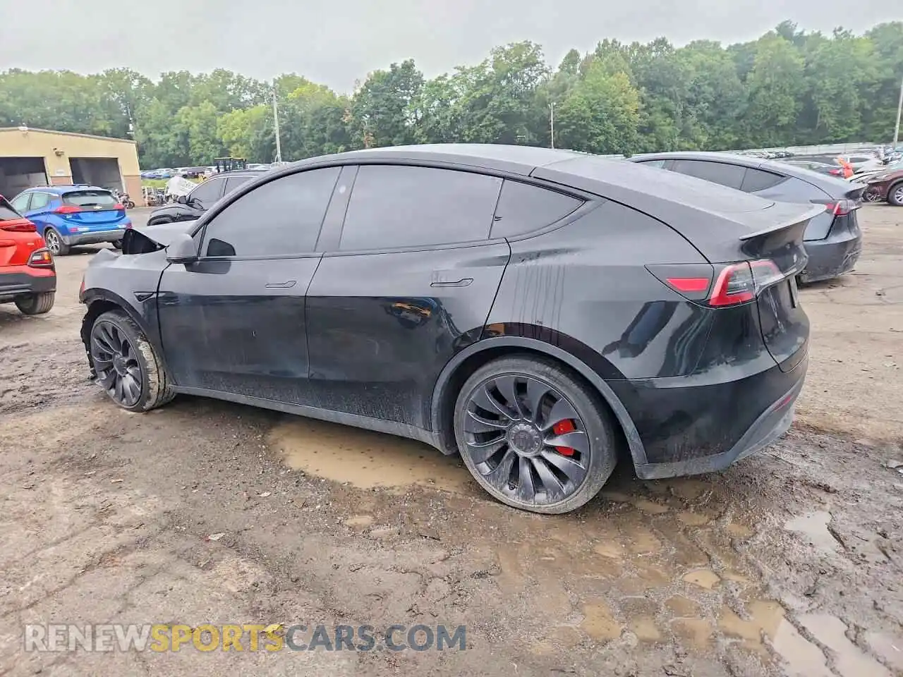 2 fotografías del automóvil dañado 7SAYGDEF1SA364788 TESLA MODEL Y 2025