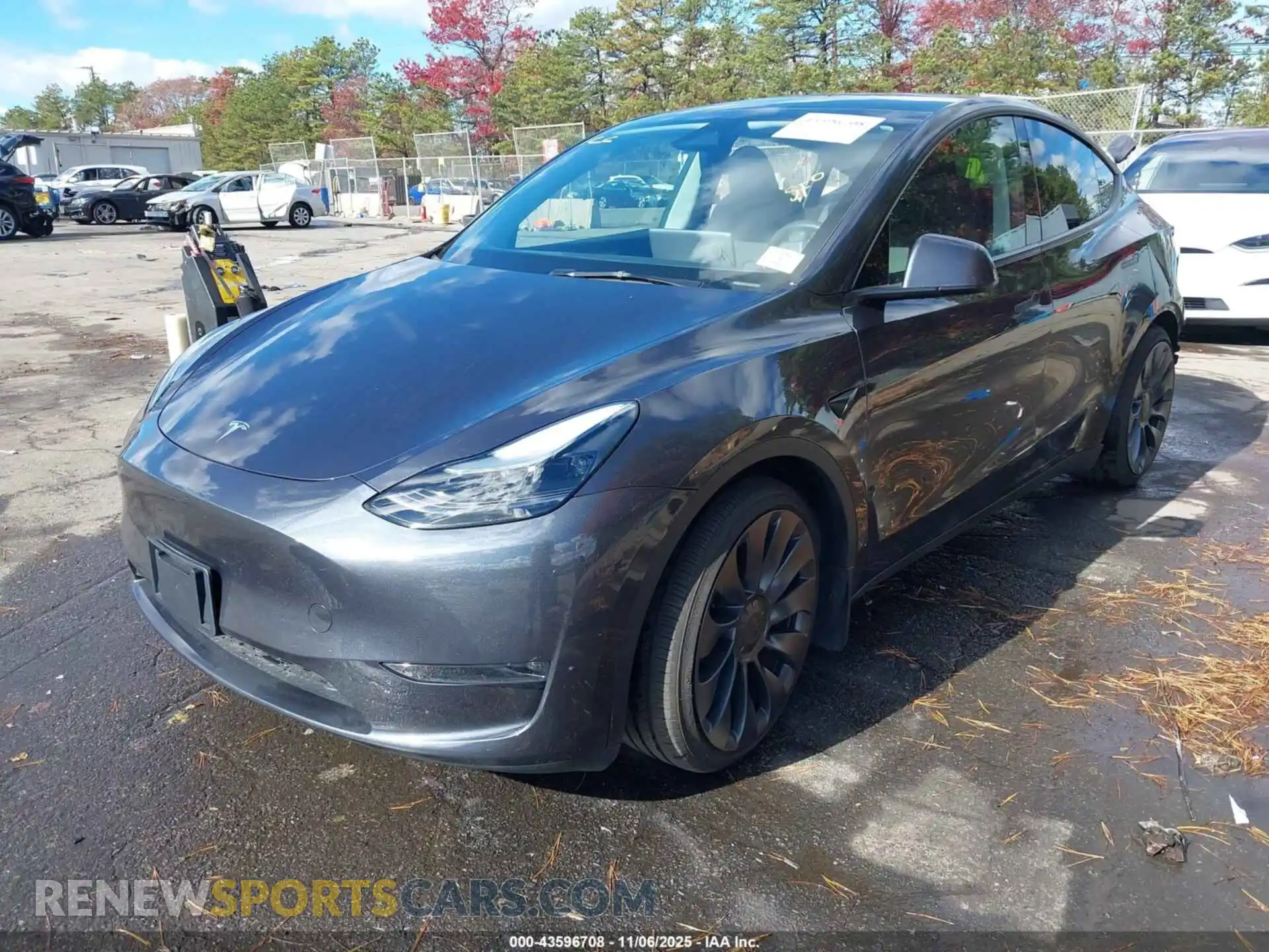 2 Photograph of a damaged car 7SAYGDEF1SA370574 TESLA MODEL Y 2025