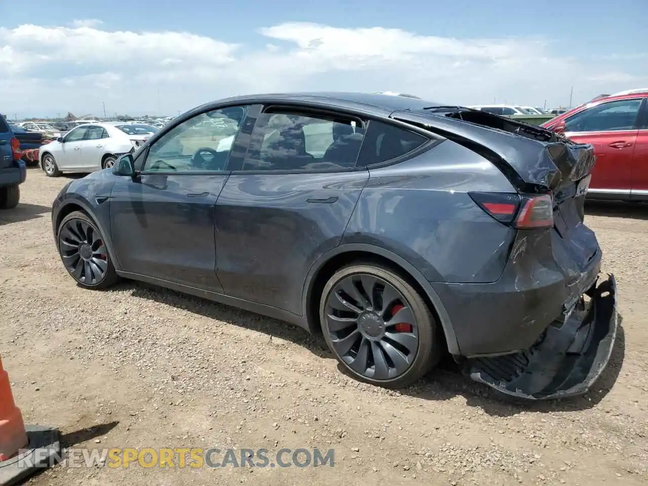 2 Photograph of a damaged car 7SAYGDEF2SF300326 TESLA MODEL Y 2025