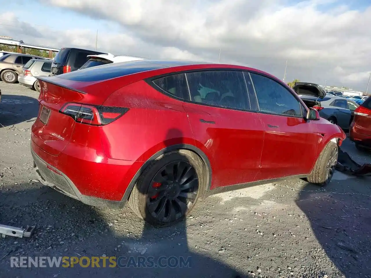 3 Photograph of a damaged car 7SAYGDEF3SA338726 TESLA MODEL Y 2025