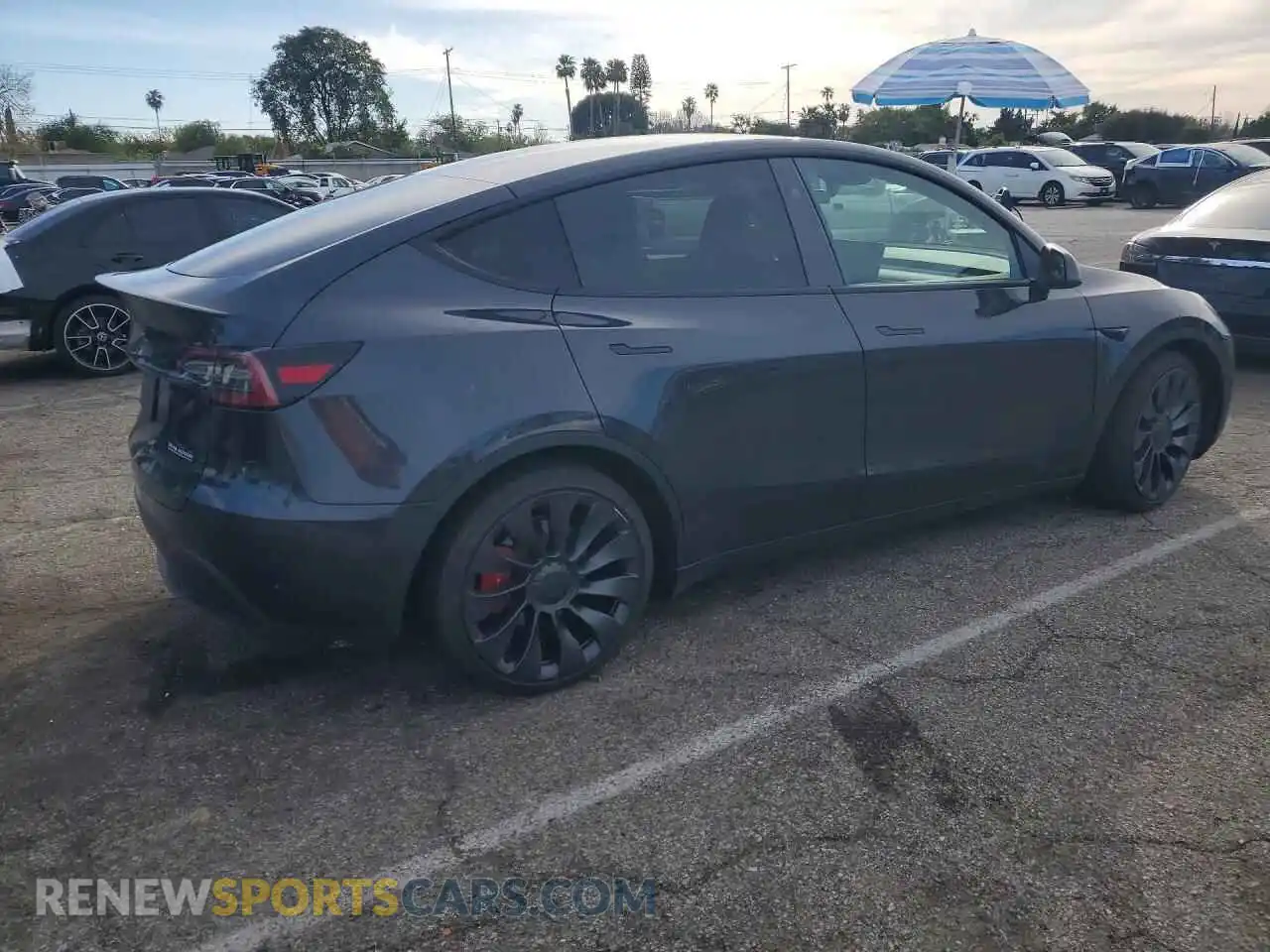 3 Photograph of a damaged car 7SAYGDEF7SF221539 TESLA MODEL Y 2025