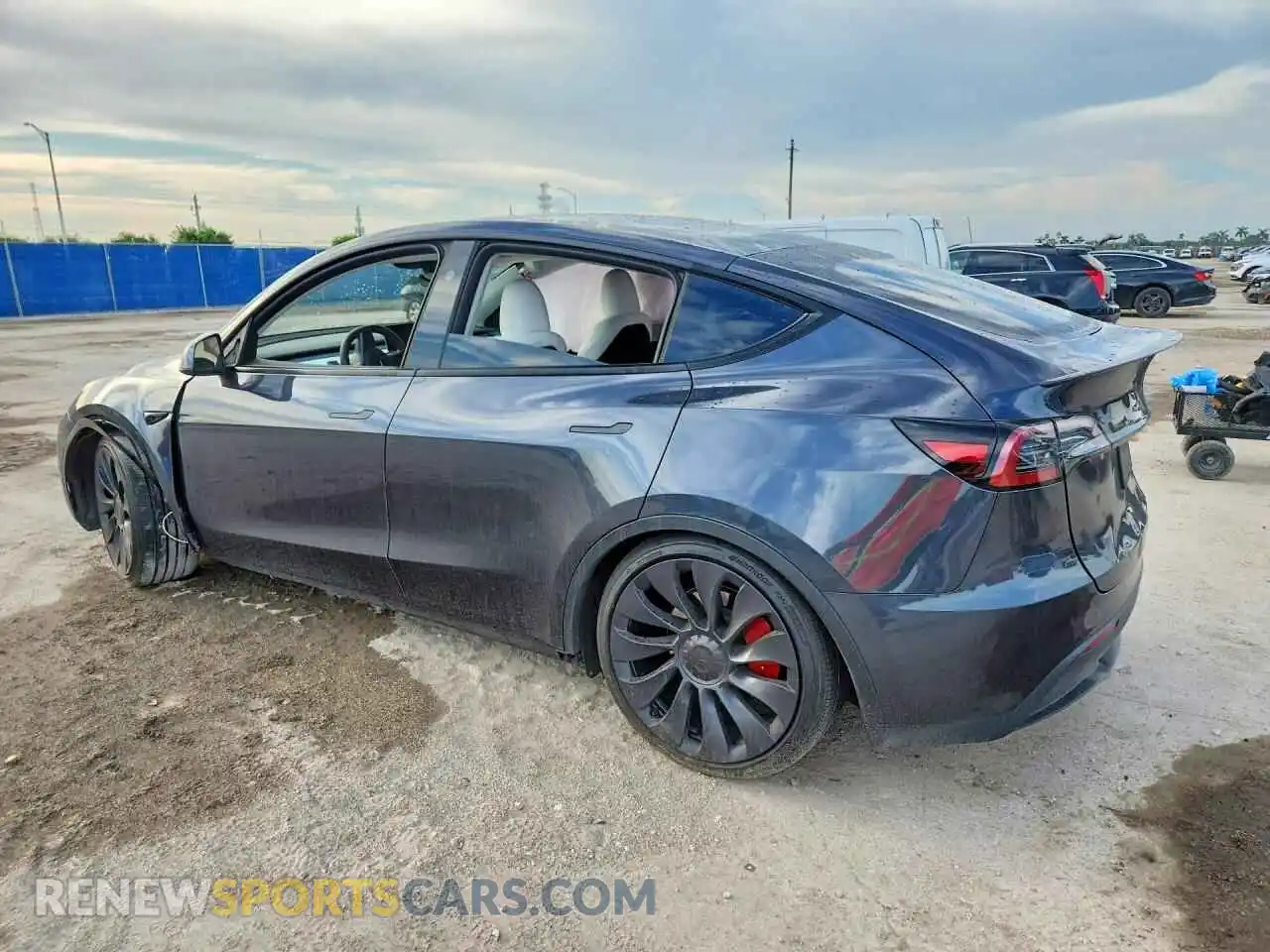 2 Photograph of a damaged car 7SAYGDEF8SA375318 TESLA MODEL Y 2025