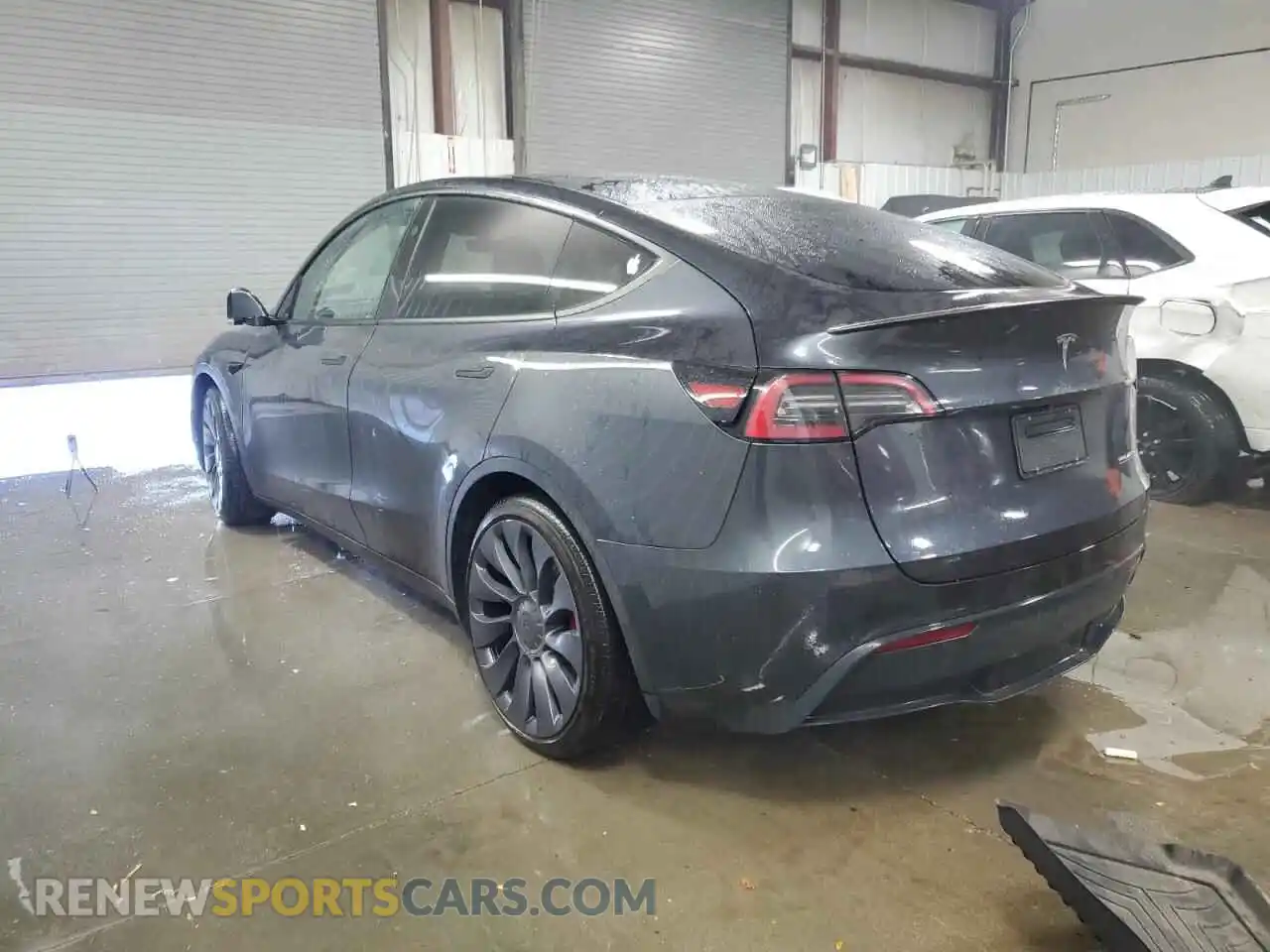 2 Photograph of a damaged car 7SAYGDEF8SF312075 TESLA MODEL Y 2025
