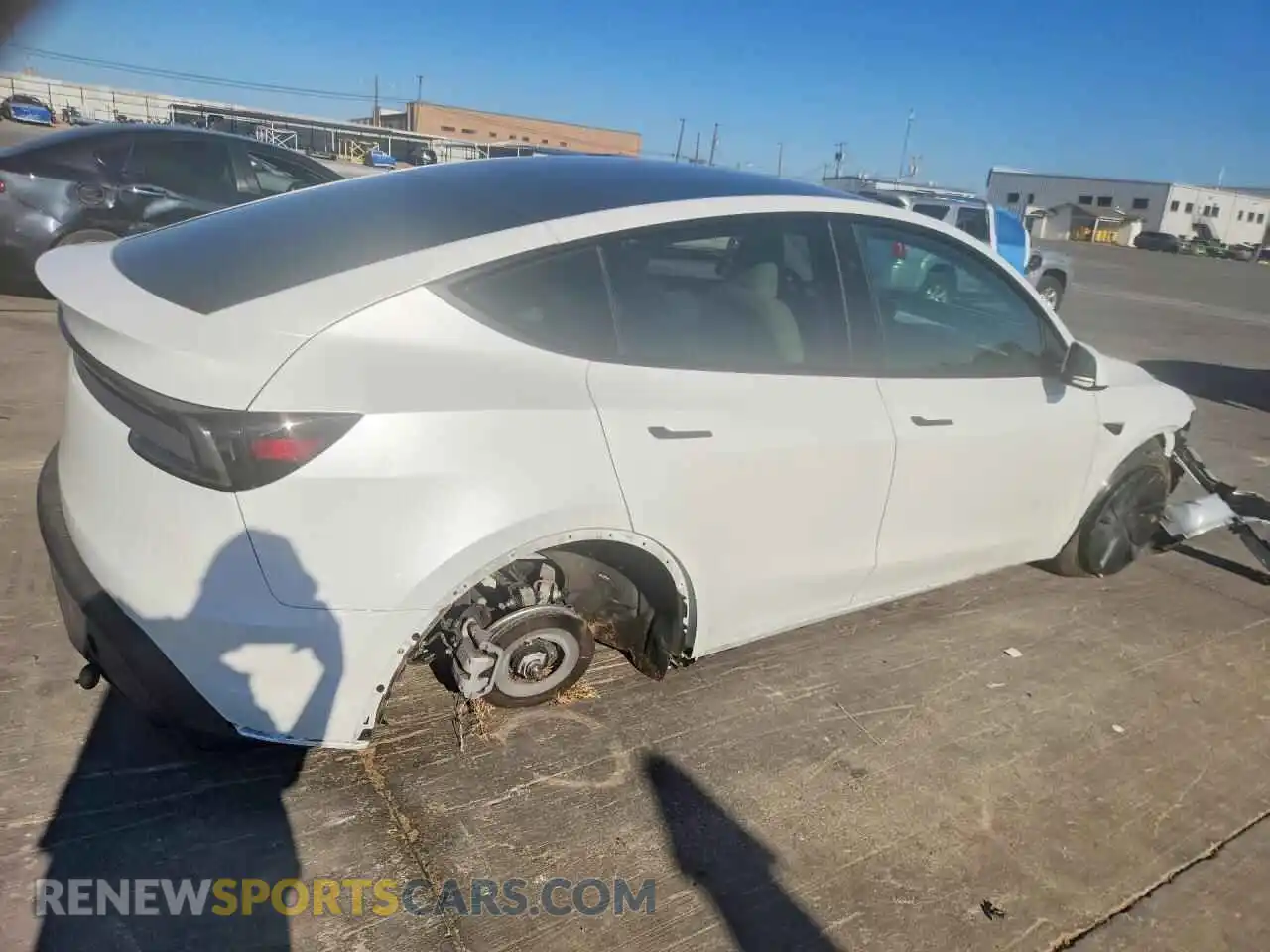 3 fotografías del automóvil dañado 7SAYGDED0TA485361 TESLA MODEL Y 2026