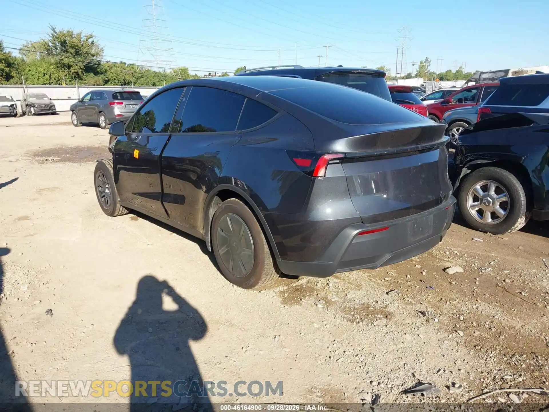 3 Photograph of a damaged car 7SAYGDED0TA591745 TESLA MODEL Y 2026