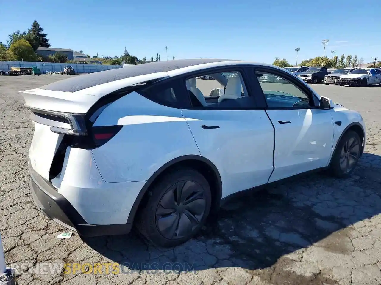3 Photograph of a damaged car 7SAYGDED0TF538465 TESLA MODEL Y 2026
