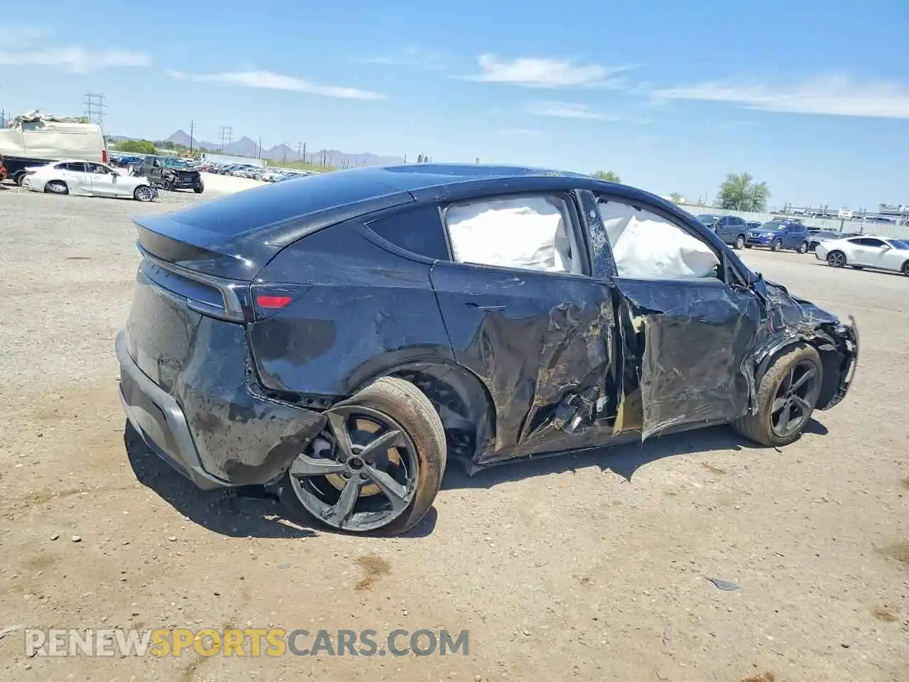 3 Photograph of a damaged car 7SAYGDED0TF540281 TESLA MODEL Y 2026