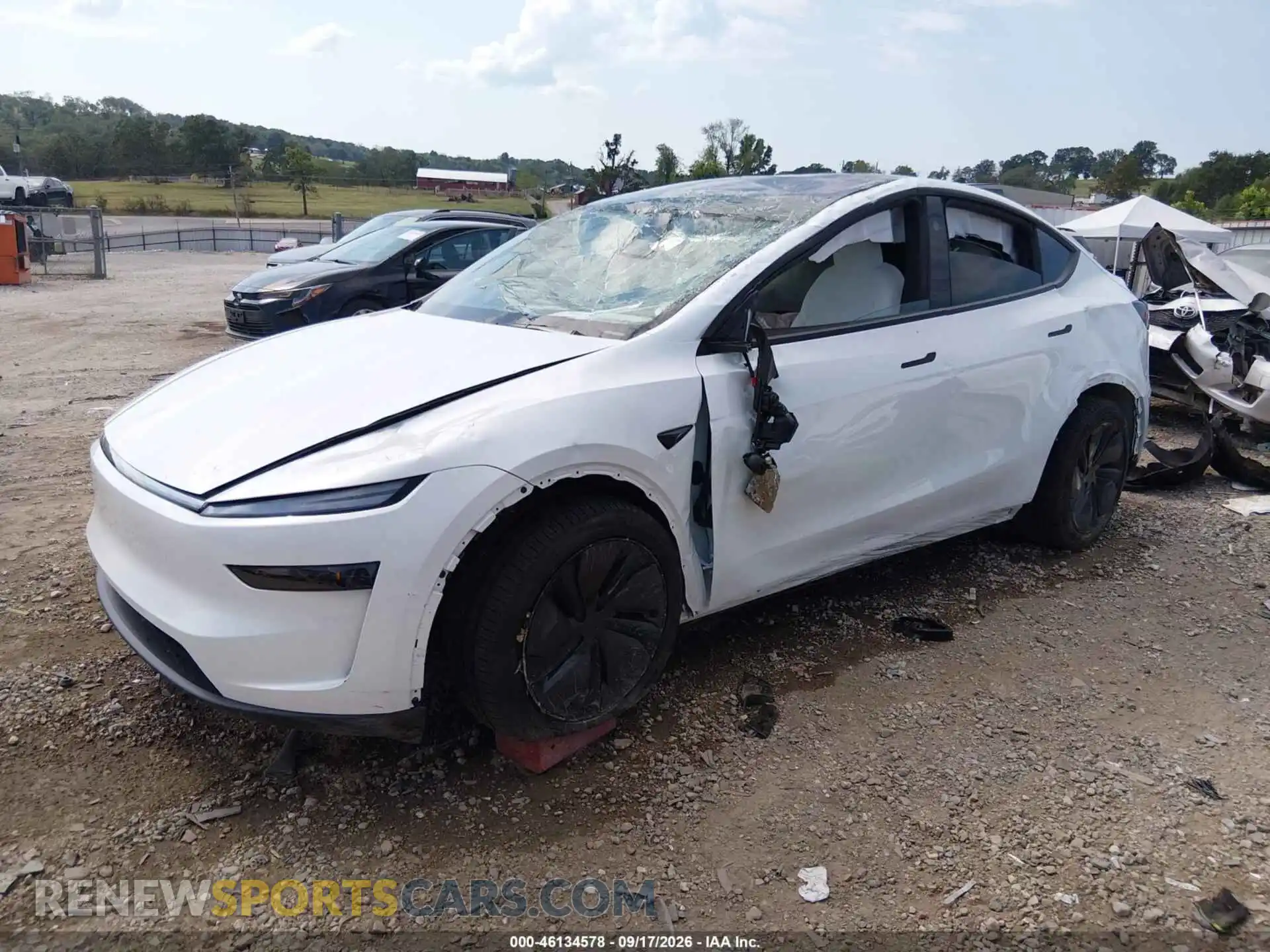 2 fotografías del automóvil dañado 7SAYGDED0TF588430 TESLA MODEL Y 2026