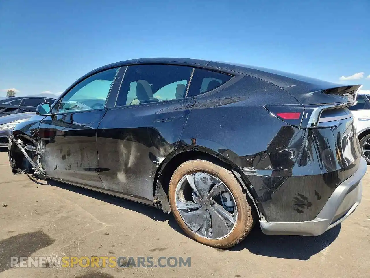 2 Photograph of a damaged car 7SAYGDED0TF651168 TESLA MODEL Y 2026
