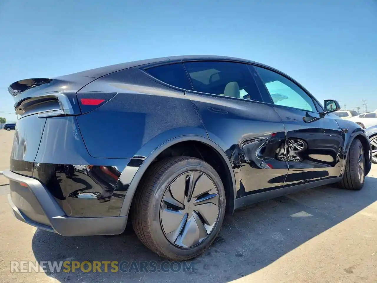 3 Photograph of a damaged car 7SAYGDED0TF651168 TESLA MODEL Y 2026
