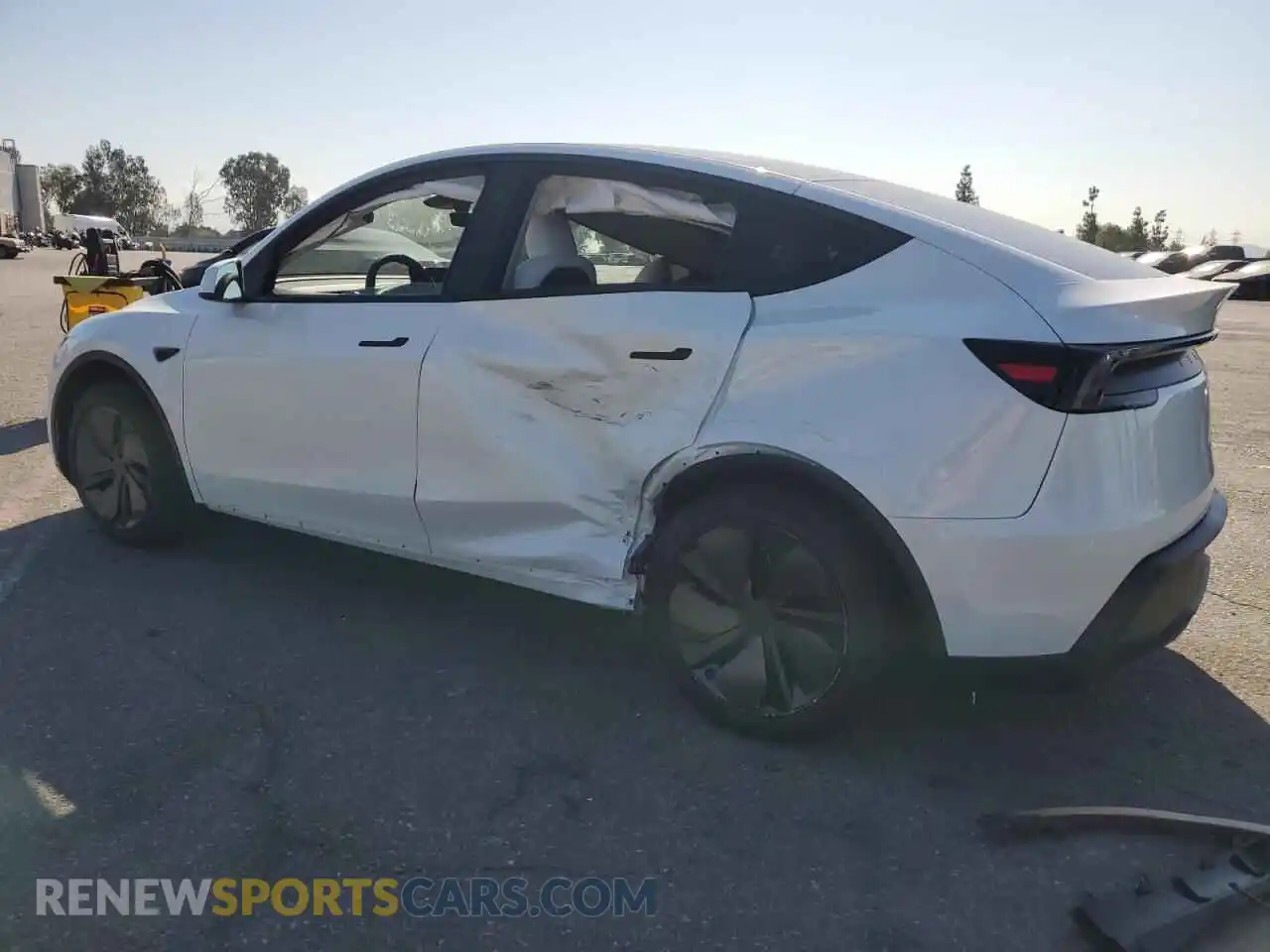 2 Photograph of a damaged car 7SAYGDED1TF396692 TESLA MODEL Y 2026