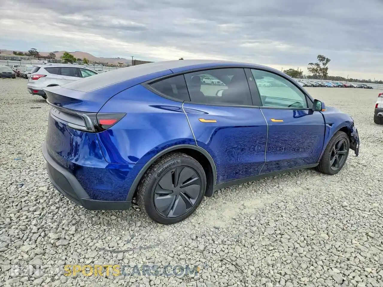 3 fotografías del automóvil dañado 7SAYGDED1TF542640 TESLA MODEL Y 2026