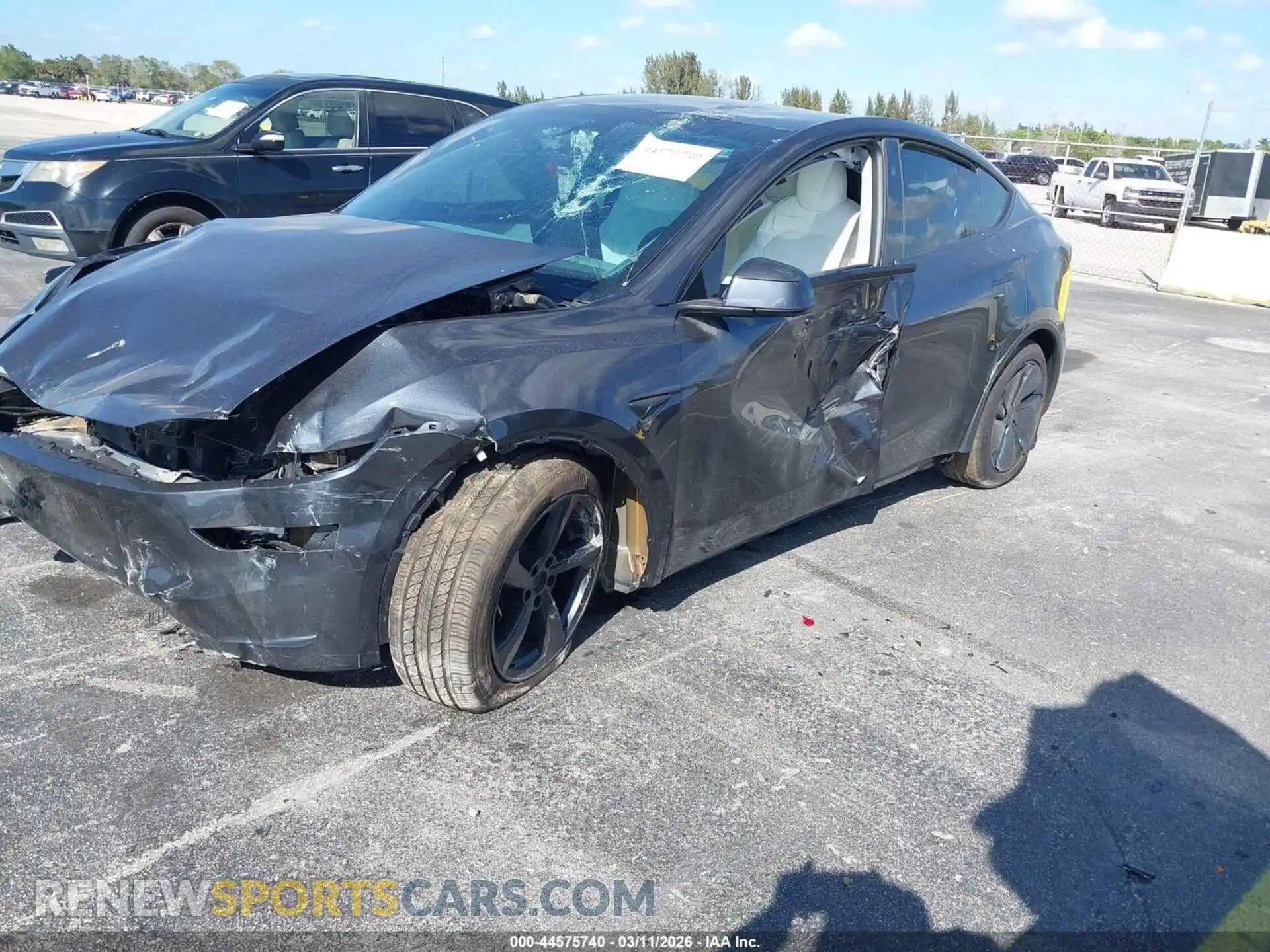 2 Photograph of a damaged car 7SAYGDED2TF539178 TESLA MODEL Y 2026