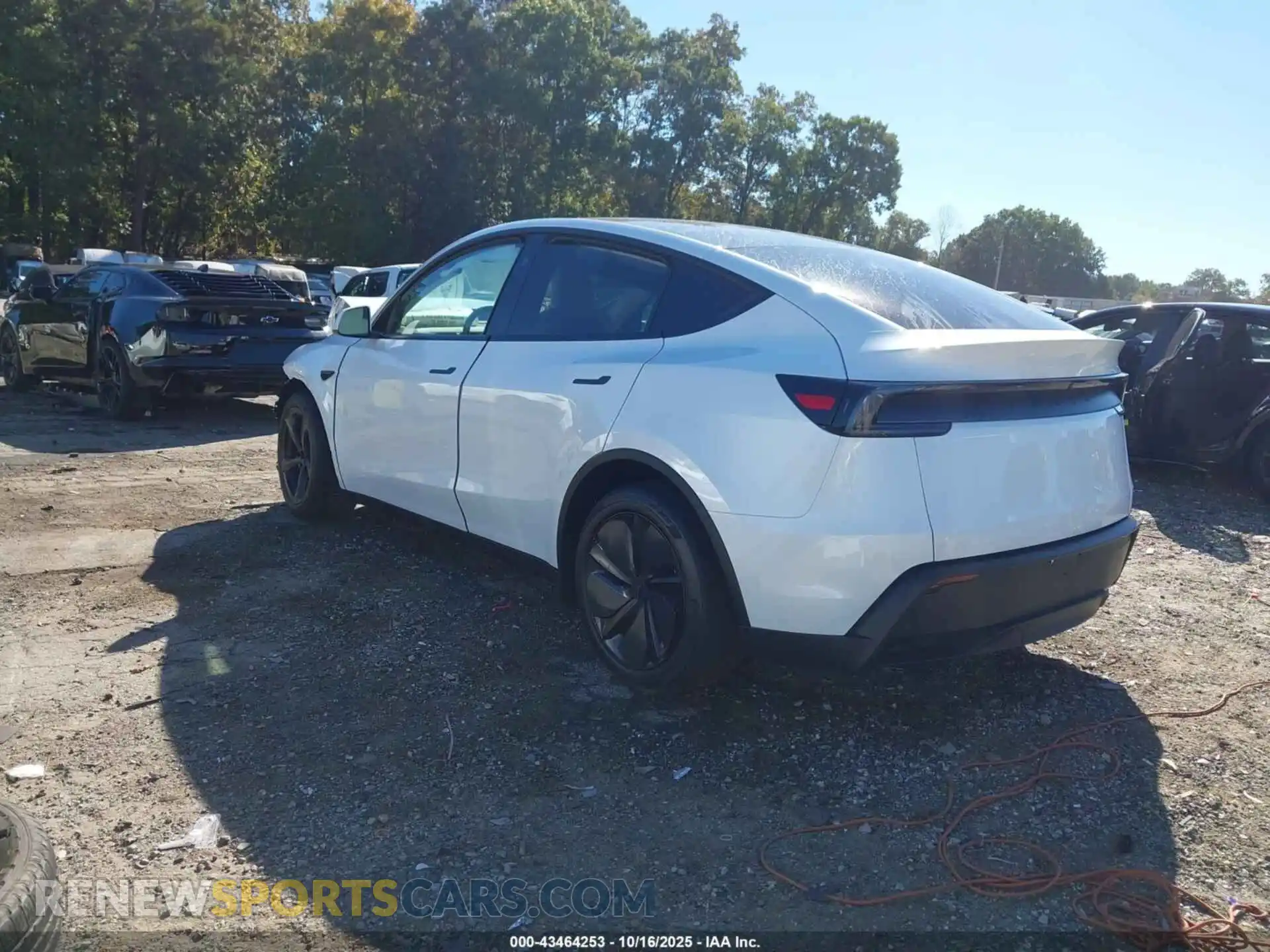3 Photograph of a damaged car 7SAYGDED3TA473088 TESLA MODEL Y 2026