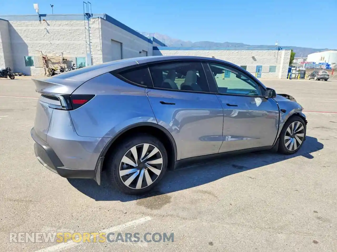 3 Photograph of a damaged car 7SAYGDED3TF613997 TESLA MODEL Y 2026