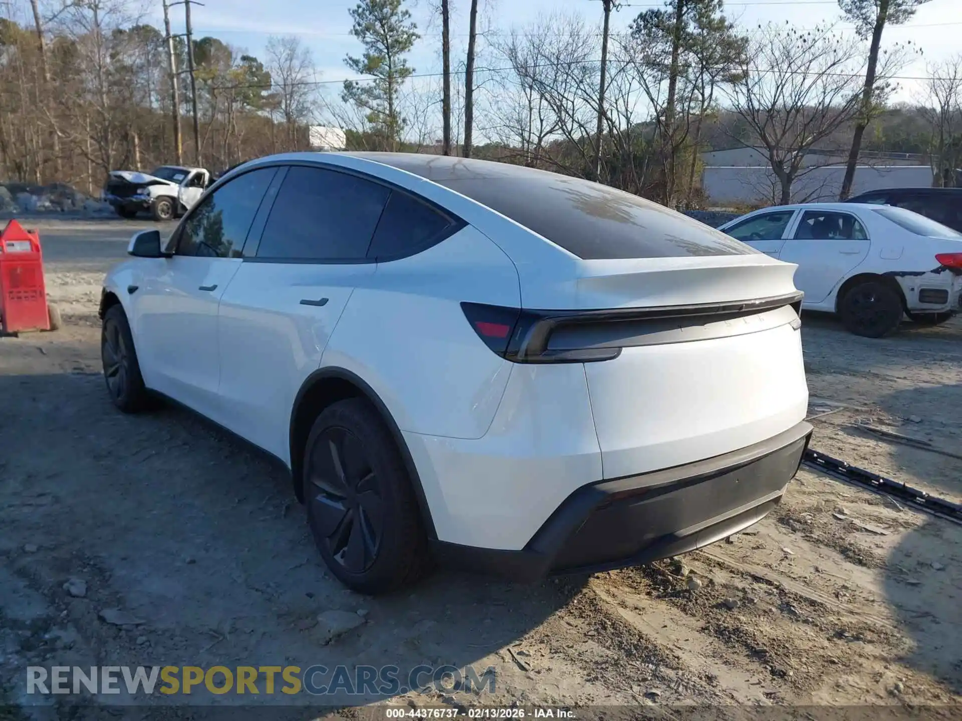 3 Photograph of a damaged car 7SAYGDED4TF431810 TESLA MODEL Y 2026