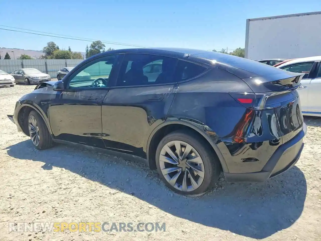 2 Photograph of a damaged car 7SAYGDED4TF618724 TESLA MODEL Y 2026