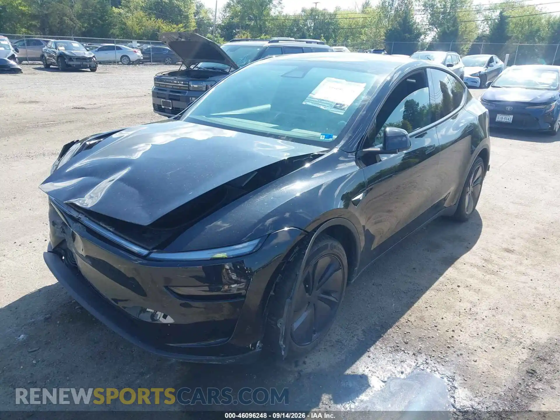 2 fotografías del automóvil dañado 7SAYGDED4TF622630 TESLA MODEL Y 2026