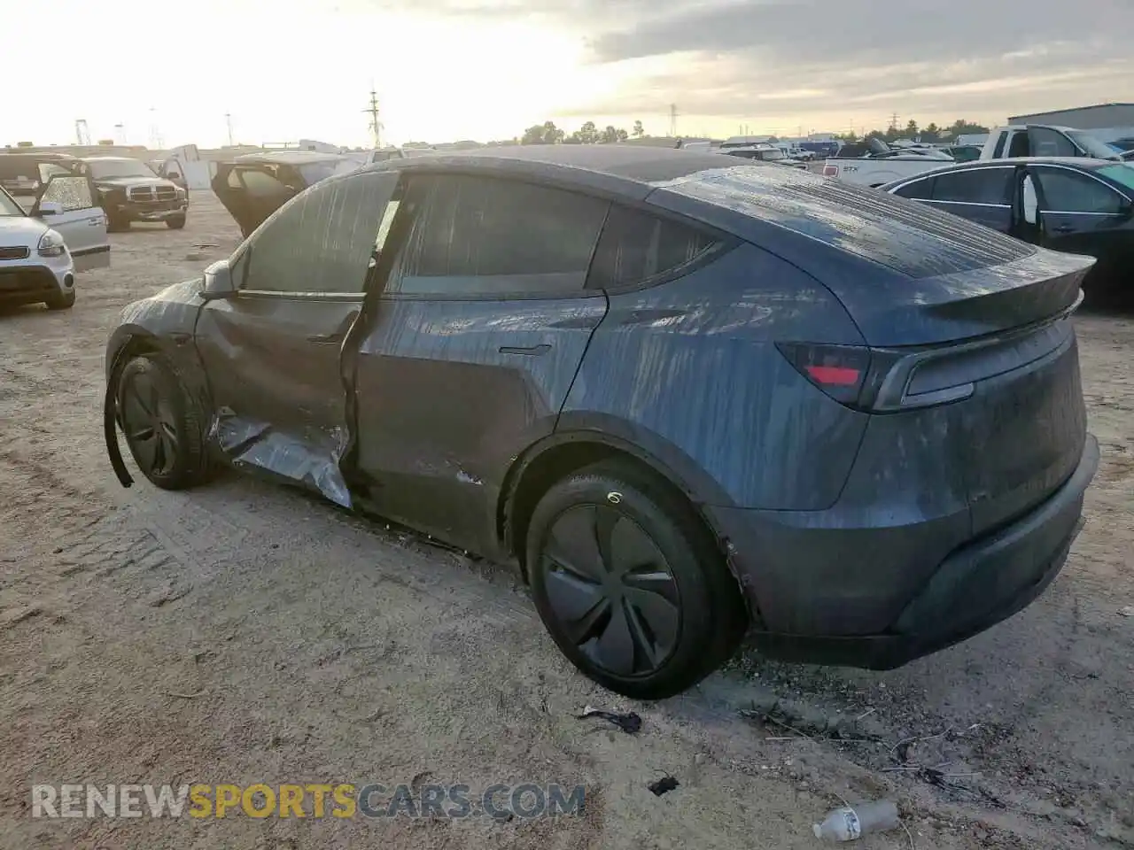 2 Photograph of a damaged car 7SAYGDED5TA437886 TESLA MODEL Y 2026