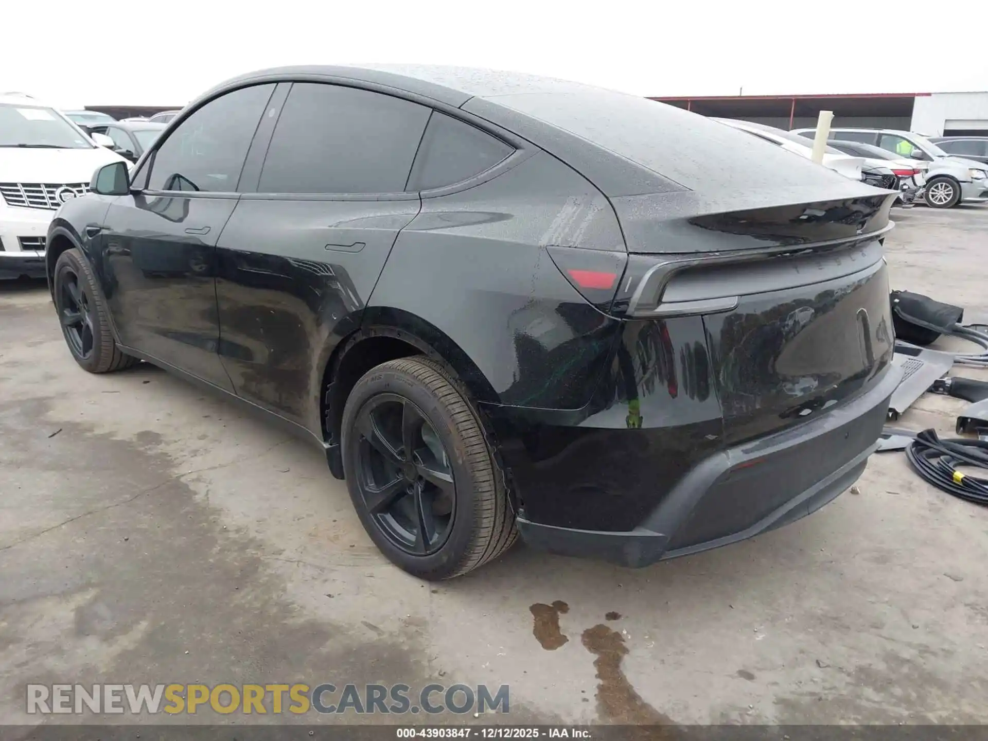 3 Photograph of a damaged car 7SAYGDED5TA438620 TESLA MODEL Y 2026