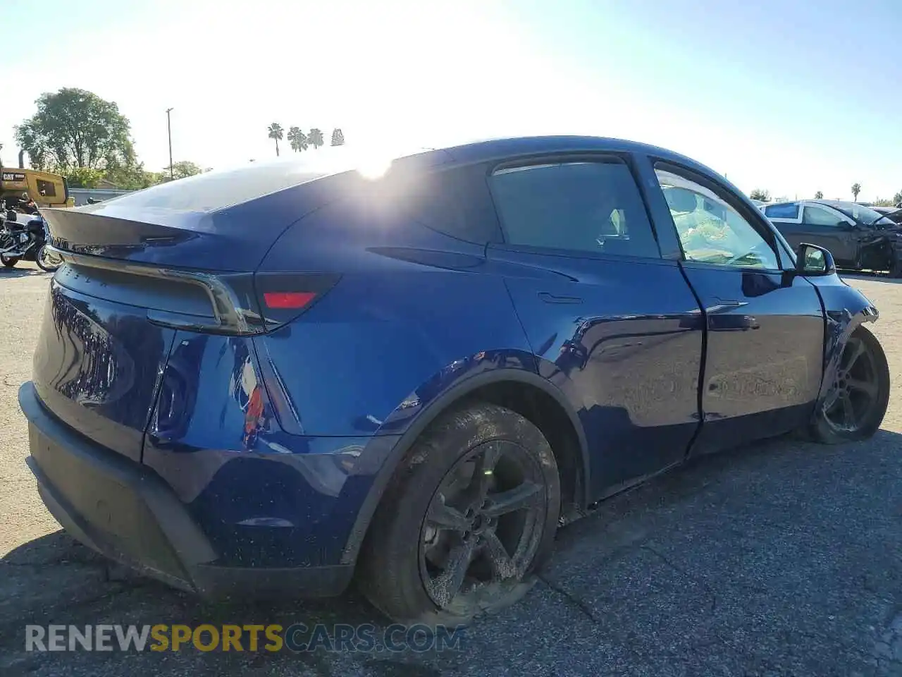 3 Фотография поврежденного автомобиля 7SAYGDED5TF439608 TESLA MODEL Y 2026
