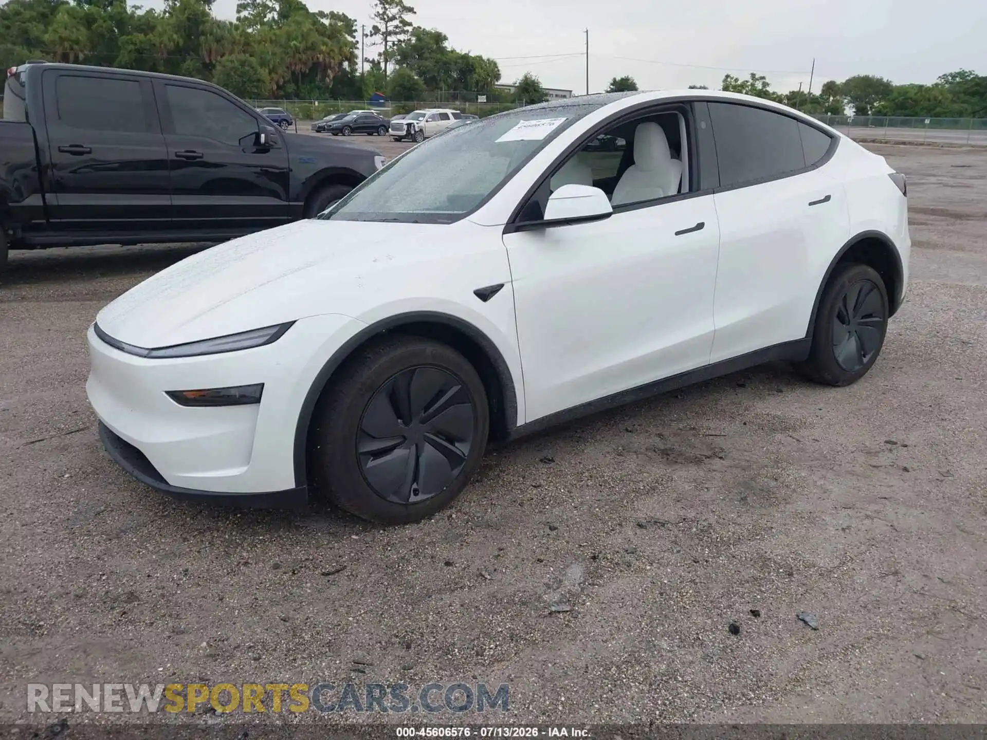 2 Photograph of a damaged car 7SAYGDED5TF531026 TESLA MODEL Y 2026