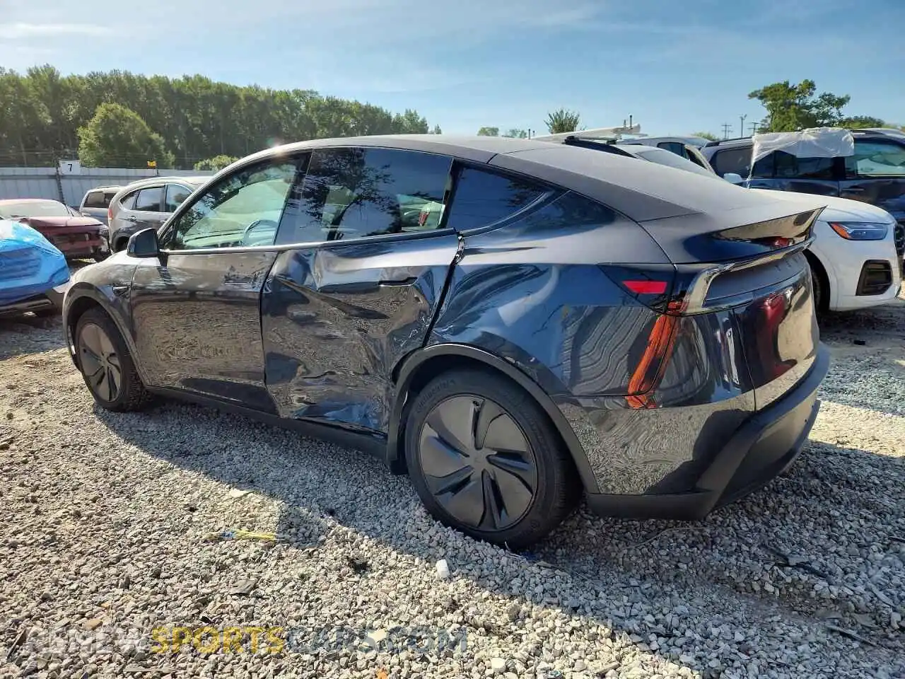 2 Фотография поврежденного автомобиля 7SAYGDED5TF695926 TESLA MODEL Y 2026