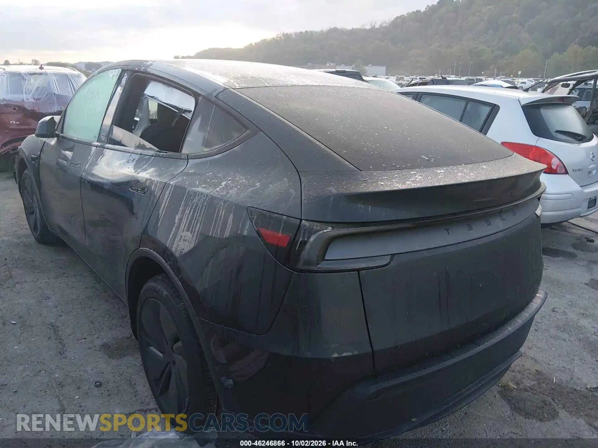 3 Photograph of a damaged car 7SAYGDED5TF697210 TESLA MODEL Y 2026