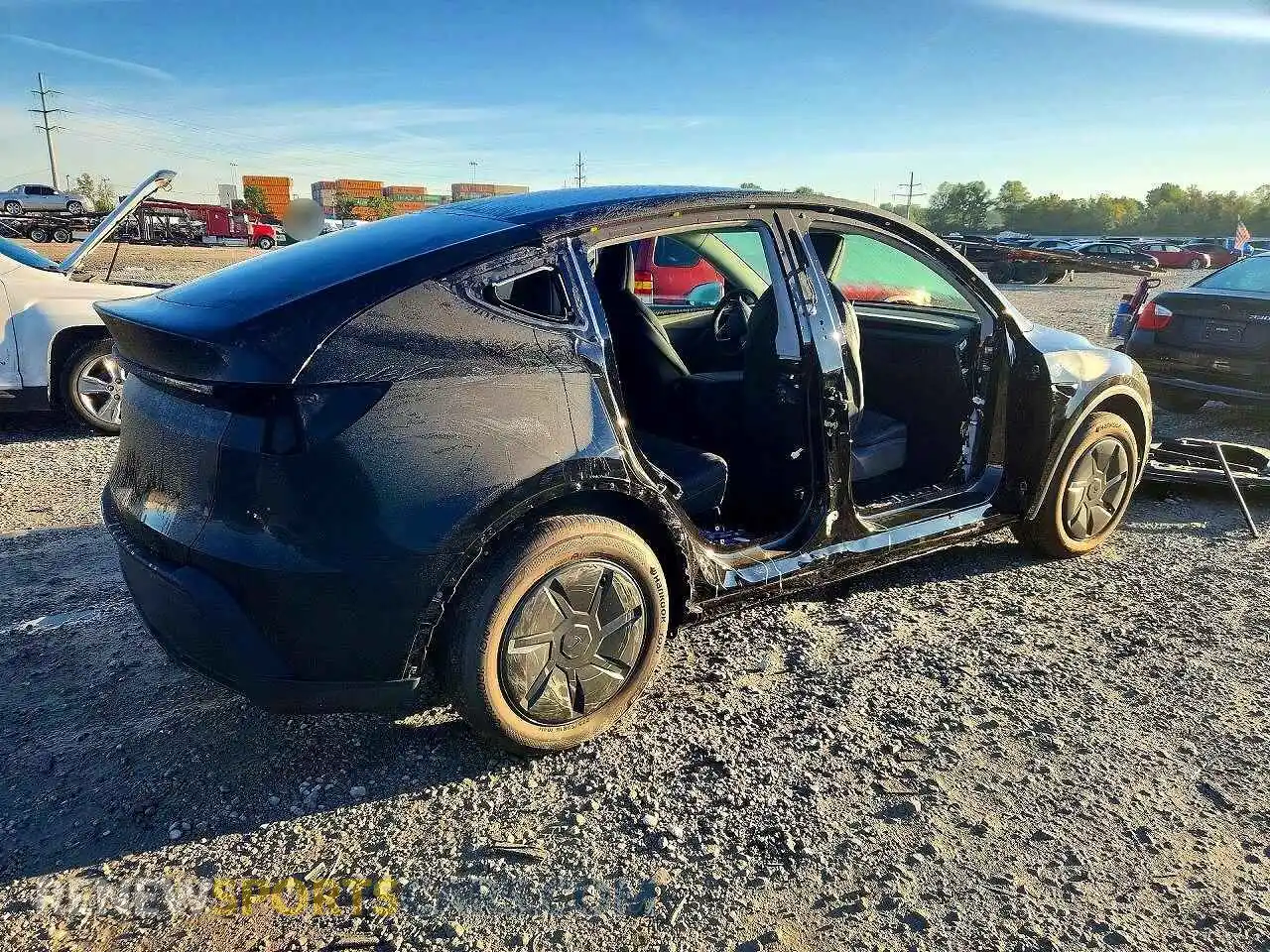3 fotografías del automóvil dañado 7SAYGDED6TA697083 TESLA MODEL Y 2026