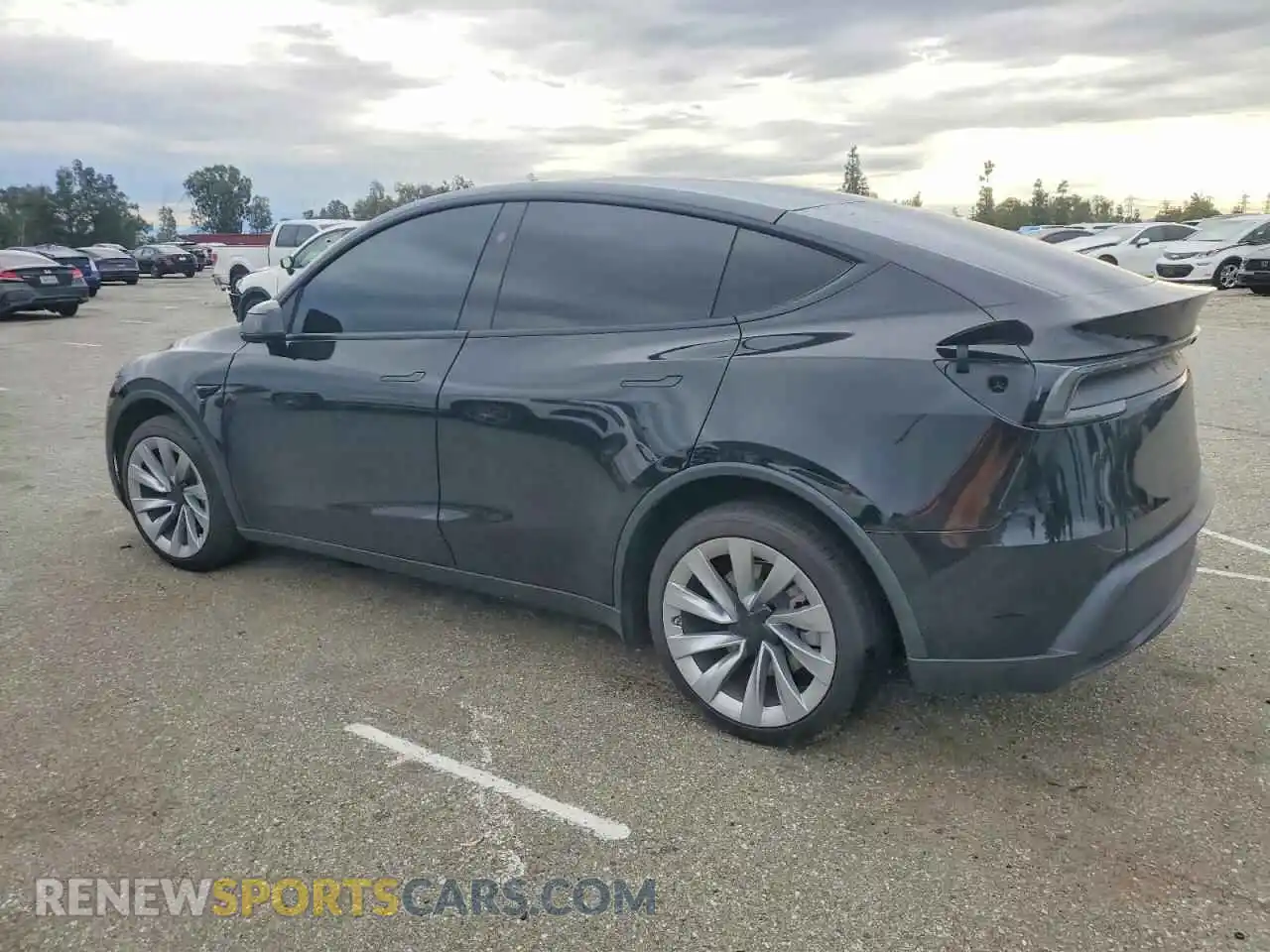 2 Photograph of a damaged car 7SAYGDED6TF388927 TESLA MODEL Y 2026