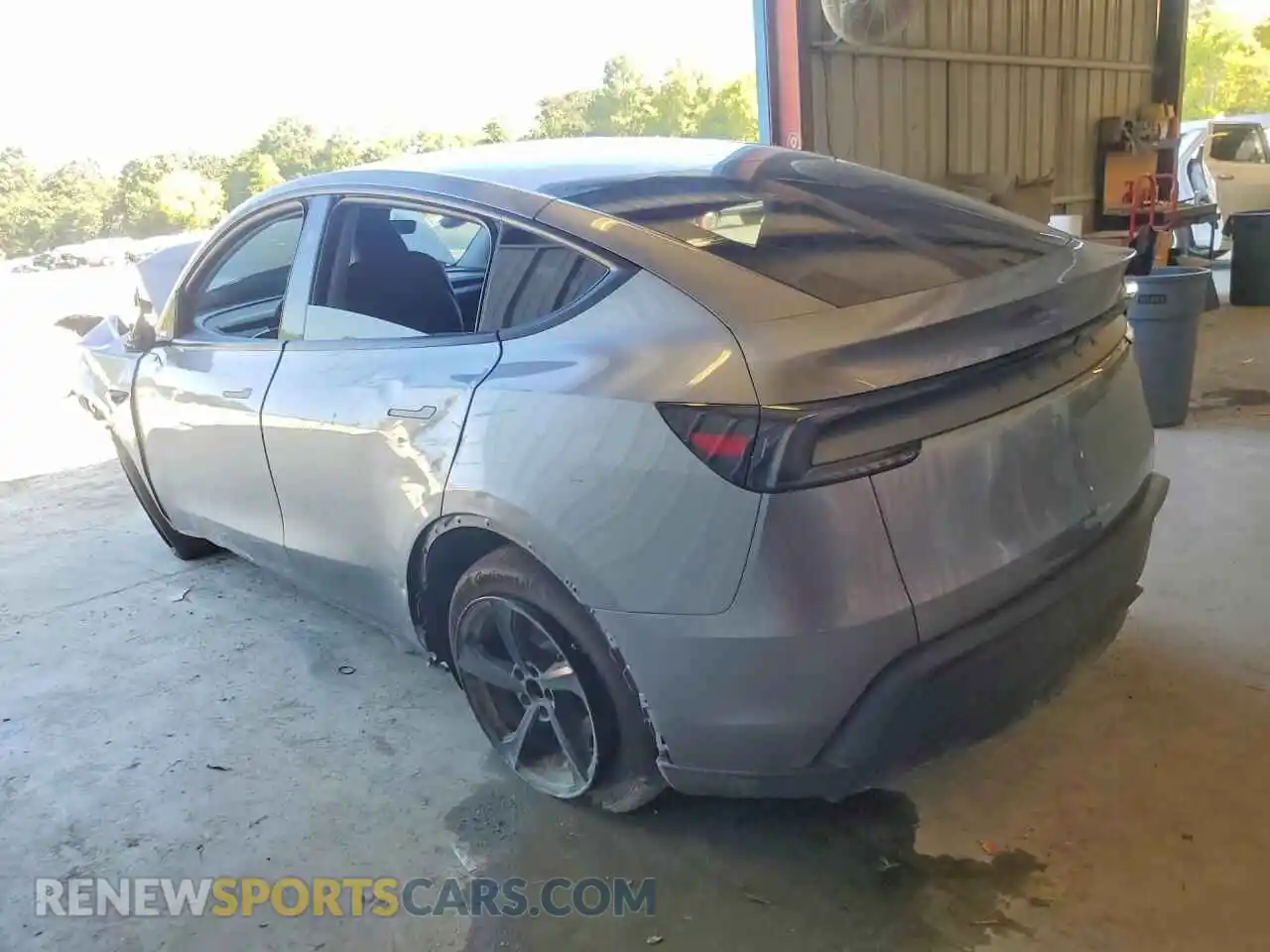 2 Photograph of a damaged car 7SAYGDED6TF431906 TESLA MODEL Y 2026