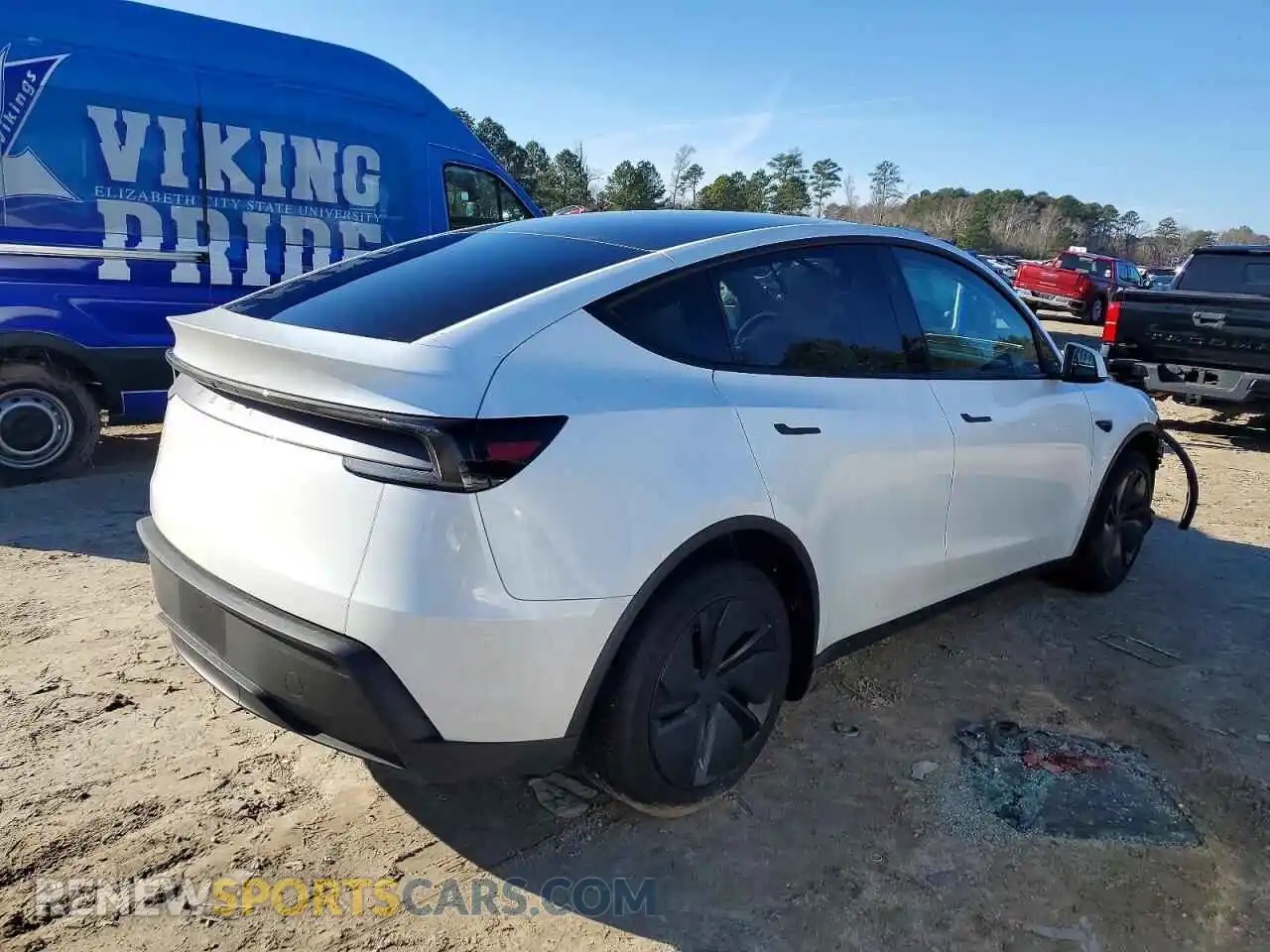 3 Photograph of a damaged car 7SAYGDED6TF433493 TESLA MODEL Y 2026