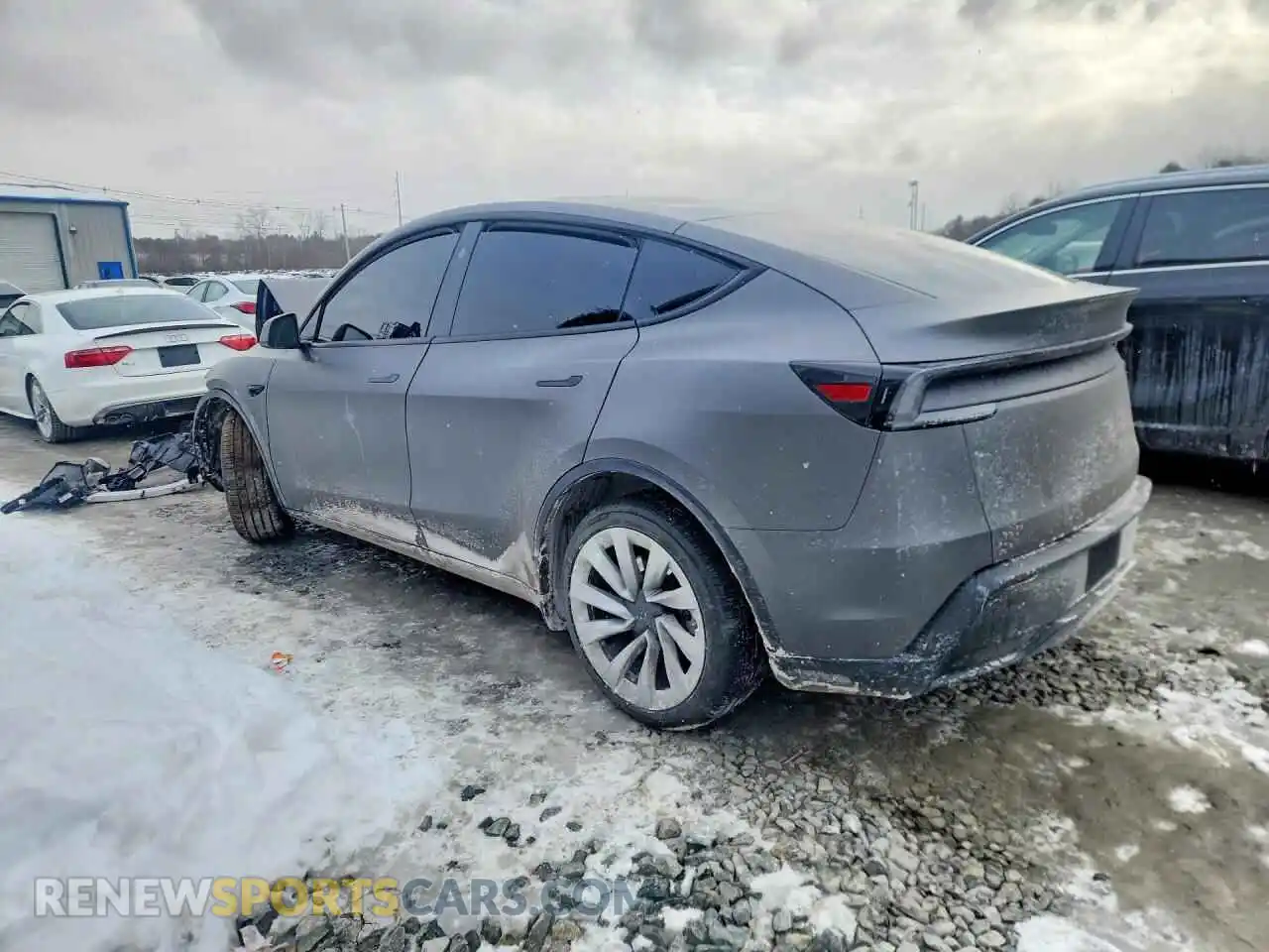 2 fotografías del automóvil dañado 7SAYGDED7TA582363 TESLA MODEL Y 2026