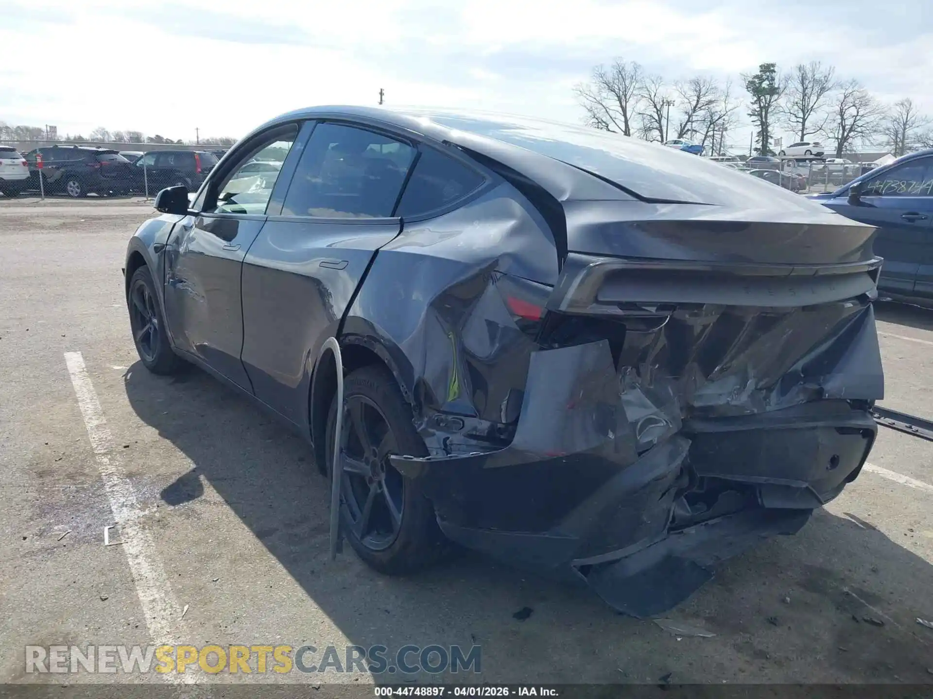 3 Photograph of a damaged car 7SAYGDED7TF376351 TESLA MODEL Y 2026
