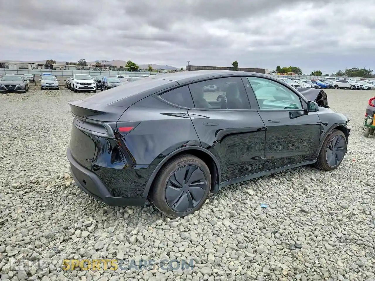 3 Photograph of a damaged car 7SAYGDED7TF381775 TESLA MODEL Y 2026