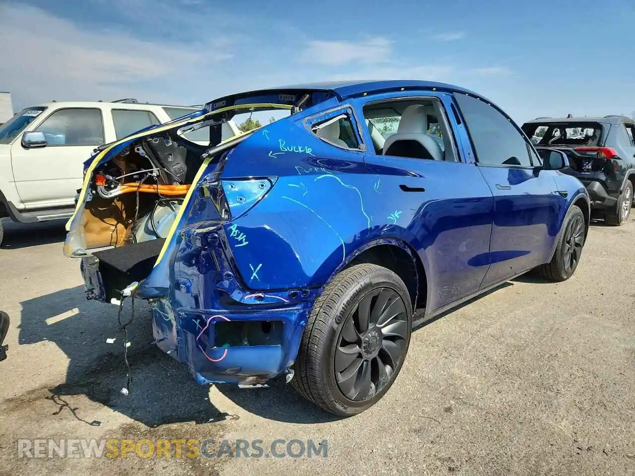 3 Photograph of a damaged car 7SAYGDED7TF457575 TESLA MODEL Y 2026