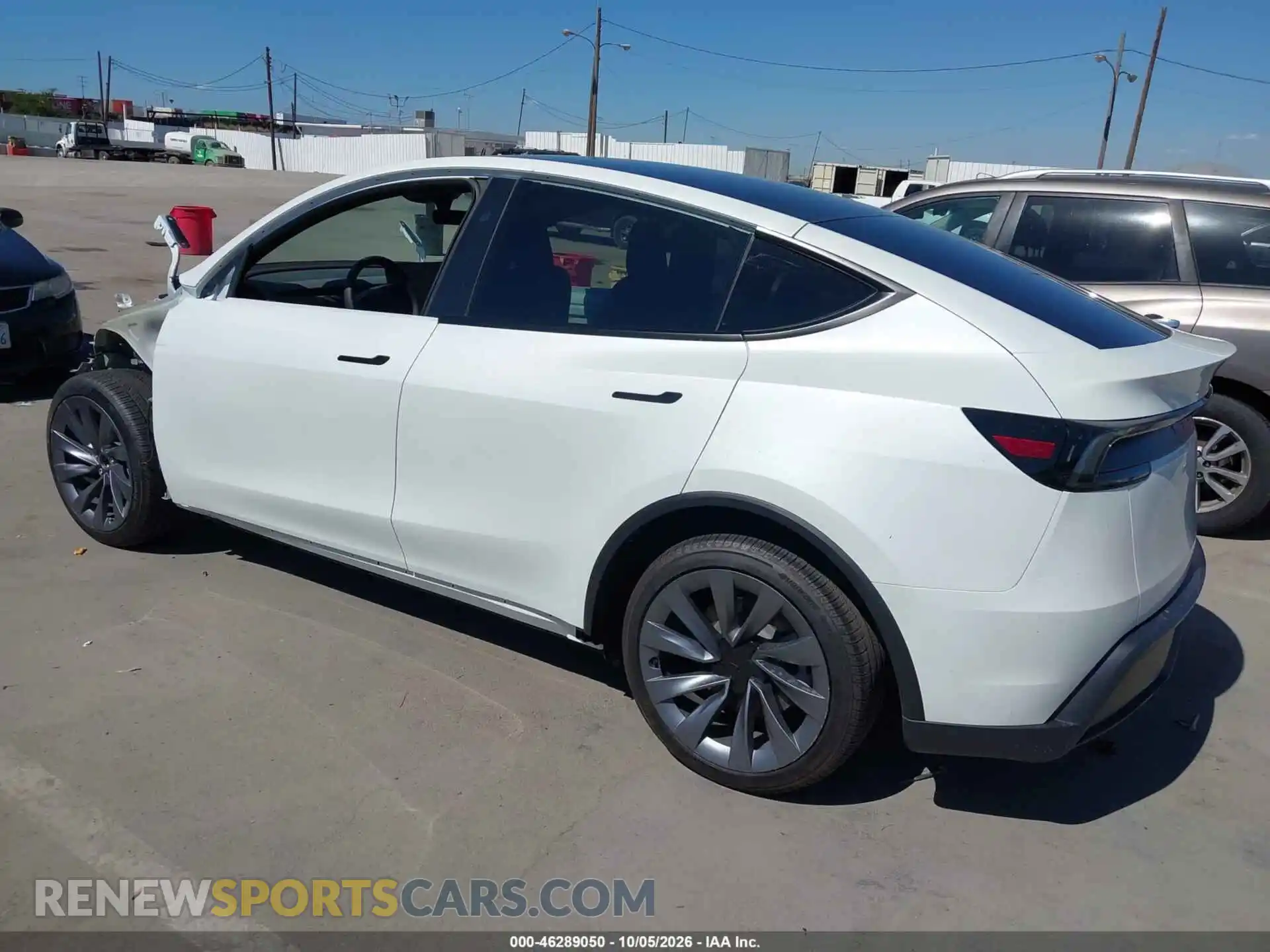 3 Photograph of a damaged car 7SAYGDED7TF614358 TESLA MODEL Y 2026