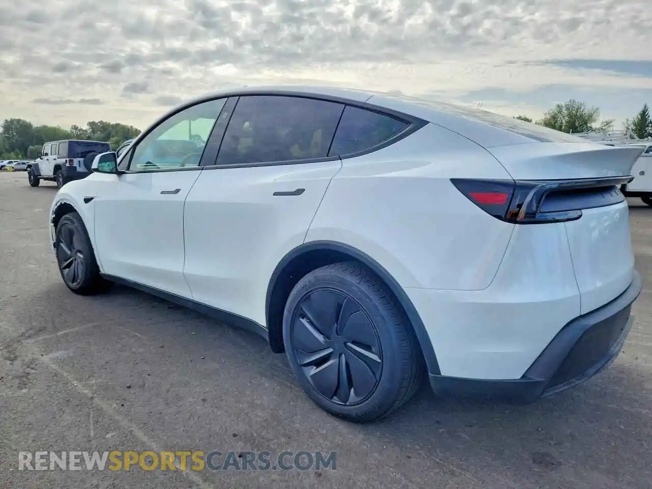 2 Photograph of a damaged car 7SAYGDED7TF646243 TESLA MODEL Y 2026