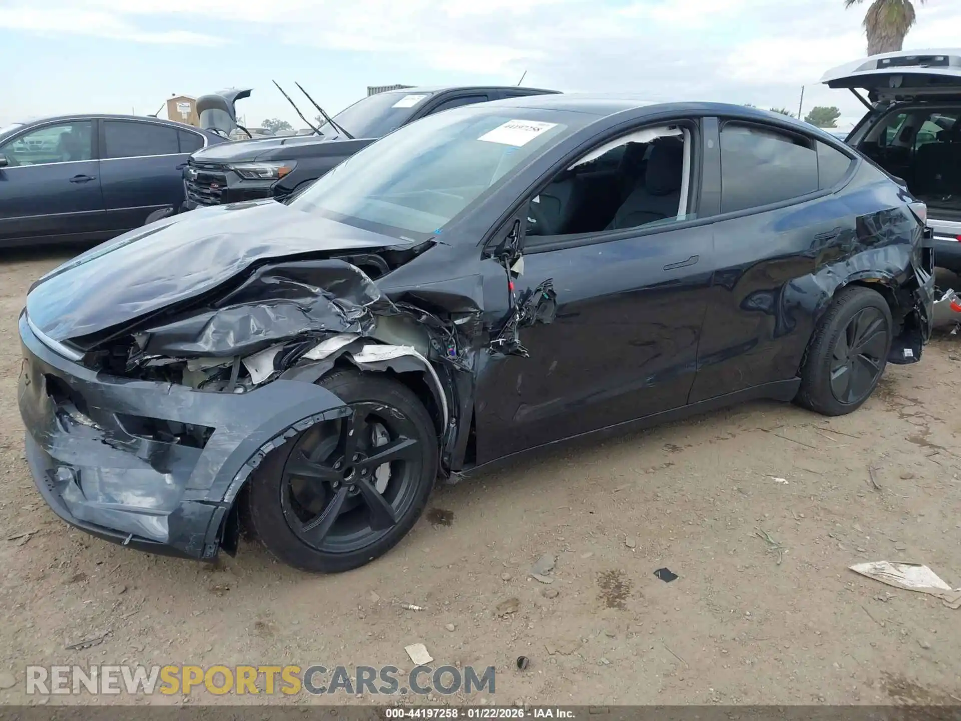 2 Photograph of a damaged car 7SAYGDED8TF452157 TESLA MODEL Y 2026