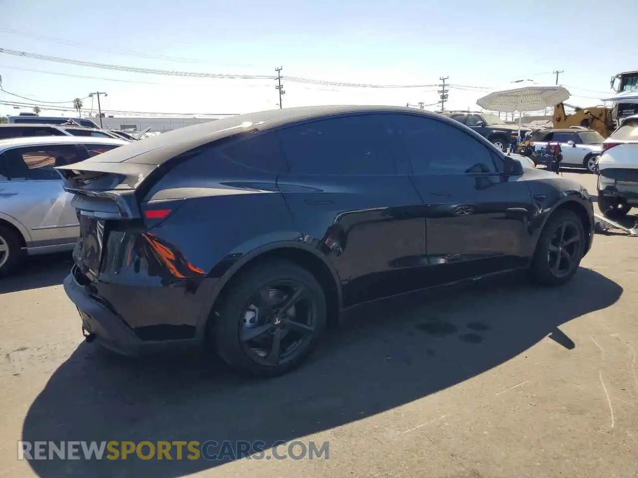 3 Photograph of a damaged car 7SAYGDED8TF644095 TESLA MODEL Y 2026