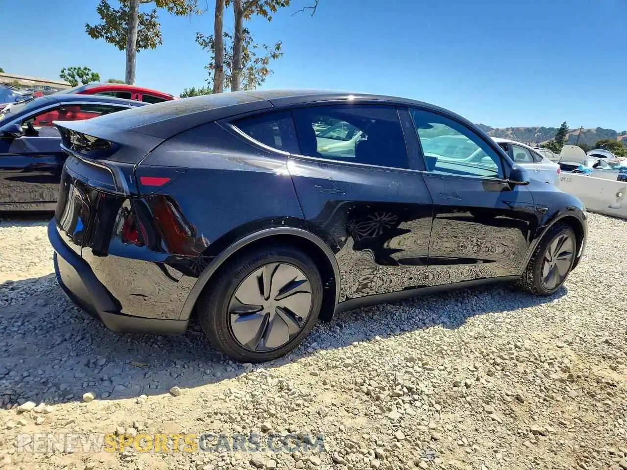 3 fotografías del automóvil dañado 7SAYGDED8TF676383 TESLA MODEL Y 2026