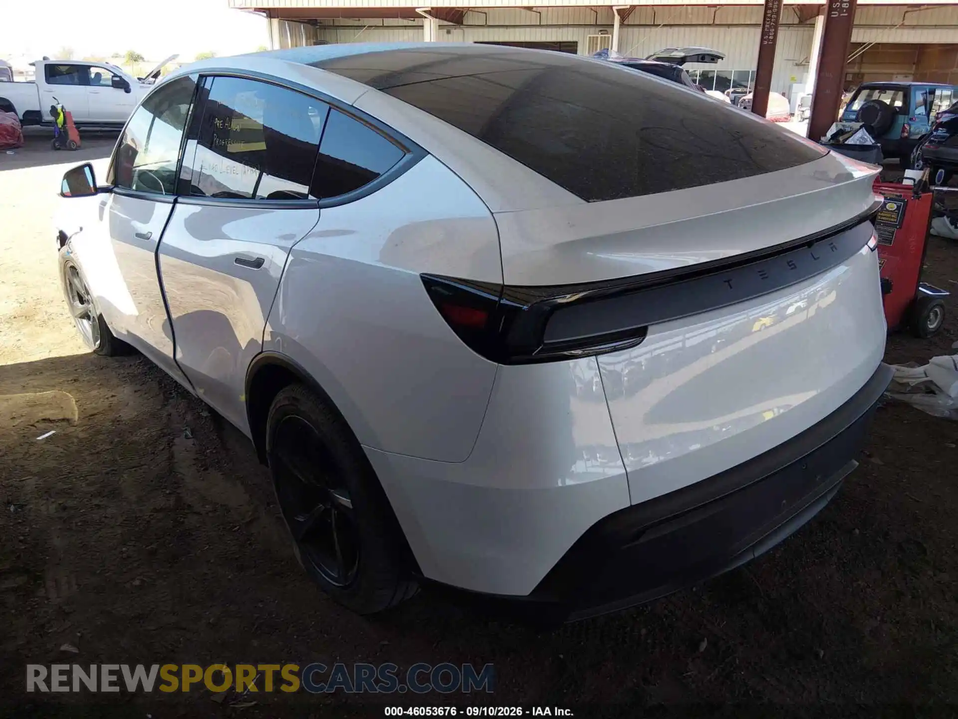 3 Фотография поврежденного автомобиля 7SAYGDED9TA588990 TESLA MODEL Y 2026