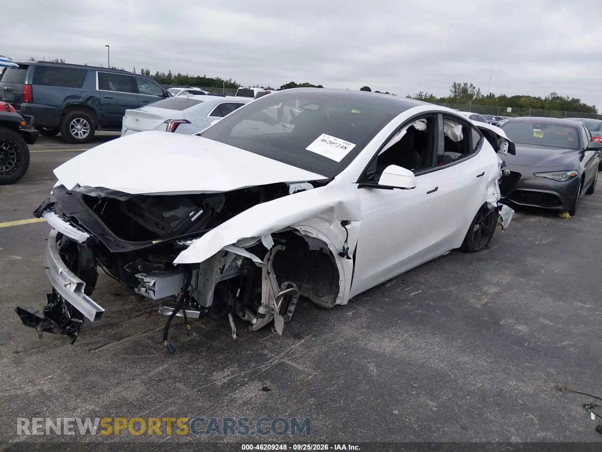 2 Photograph of a damaged car 7SAYGDED9TA675465 TESLA MODEL Y 2026