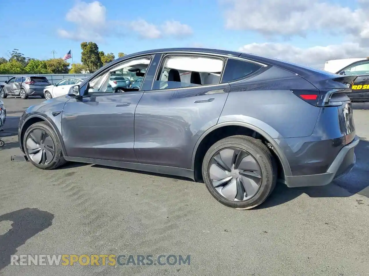2 Photograph of a damaged car 7SAYGDED9TF399615 TESLA MODEL Y 2026